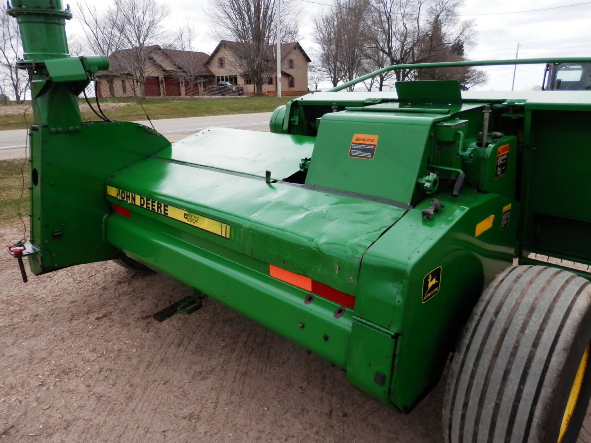 JOHN DEERE 3950 FORAGE CHOPPER W/HAY HEAD - Image 2 of 6