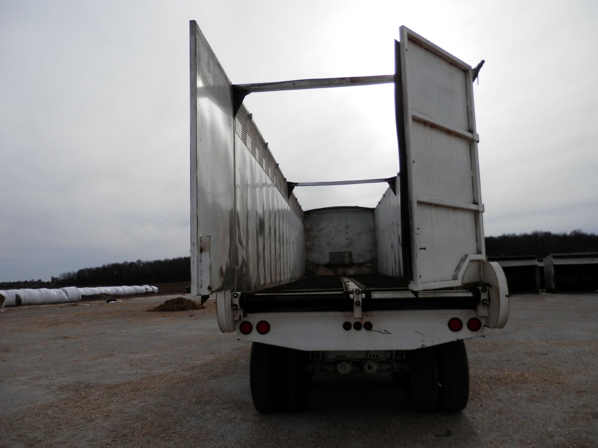 CUSTOM MADE 36' FORAGE TRAILER - Image 8 of 16