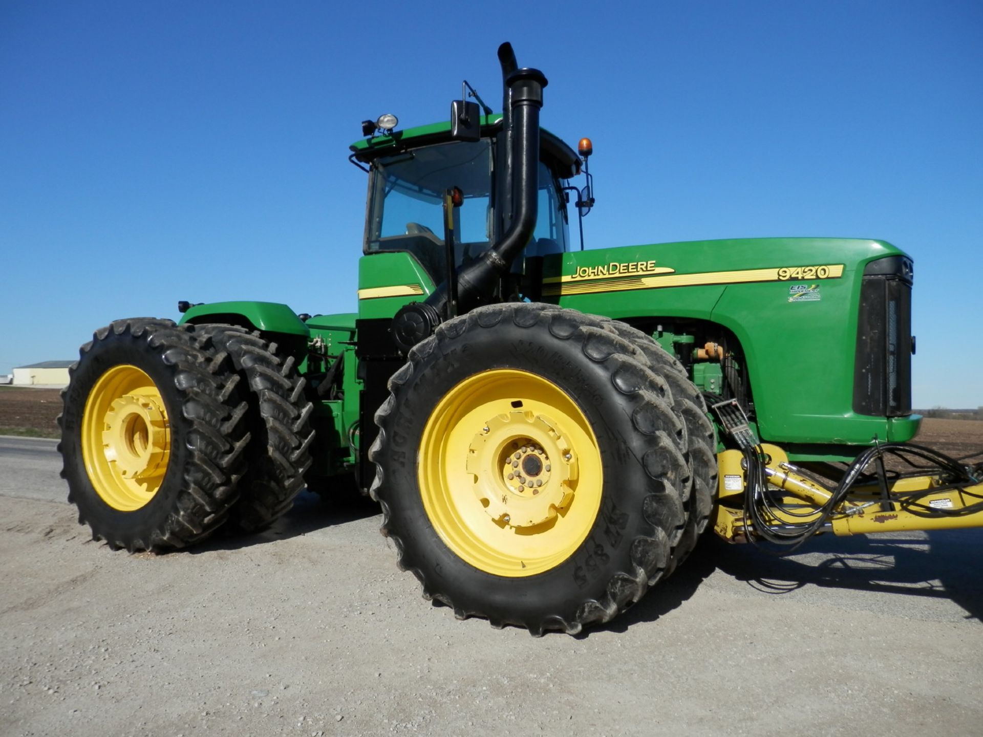 JOHN DEERE 9420 4x4 TRACTOR WITH DEGELMAN MDL. 14-7900 PUSH BLADE - Image 11 of 27