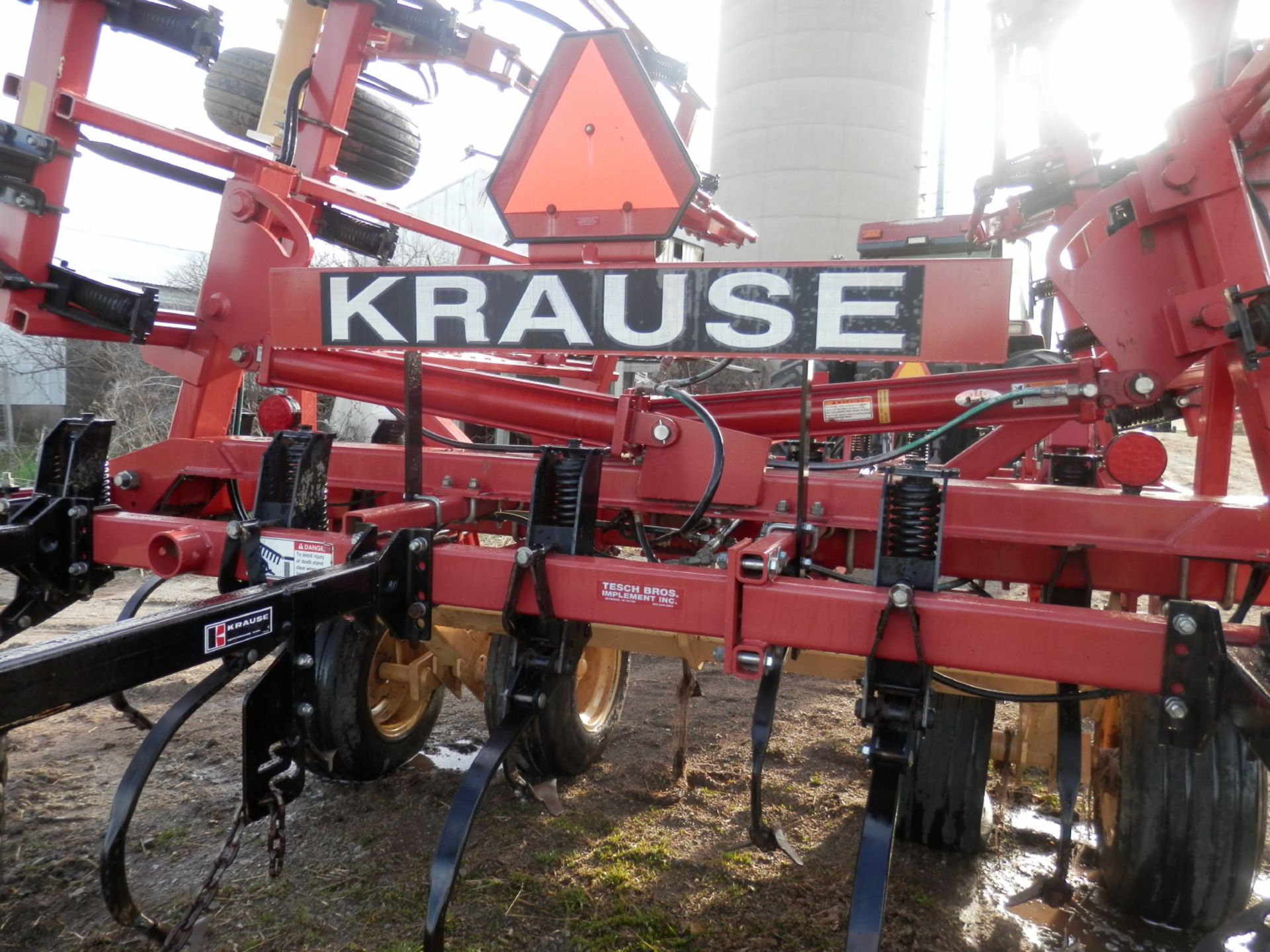 KUHN KRAUSE 5635 24' FIELD CULTIVATOR - Image 7 of 9