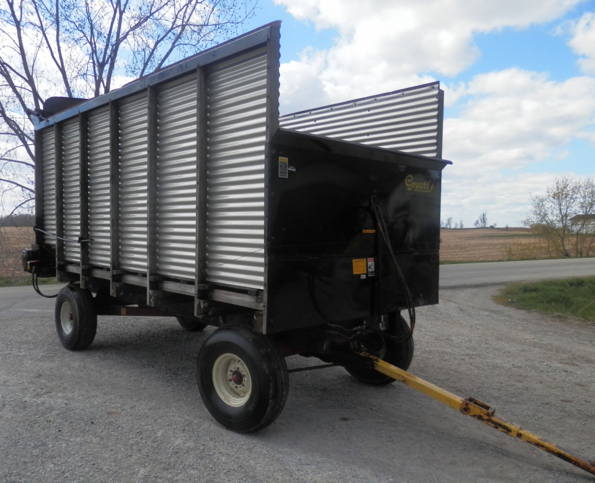 GRUETT 16' Rear Unload Forage Wagon - Image 3 of 8