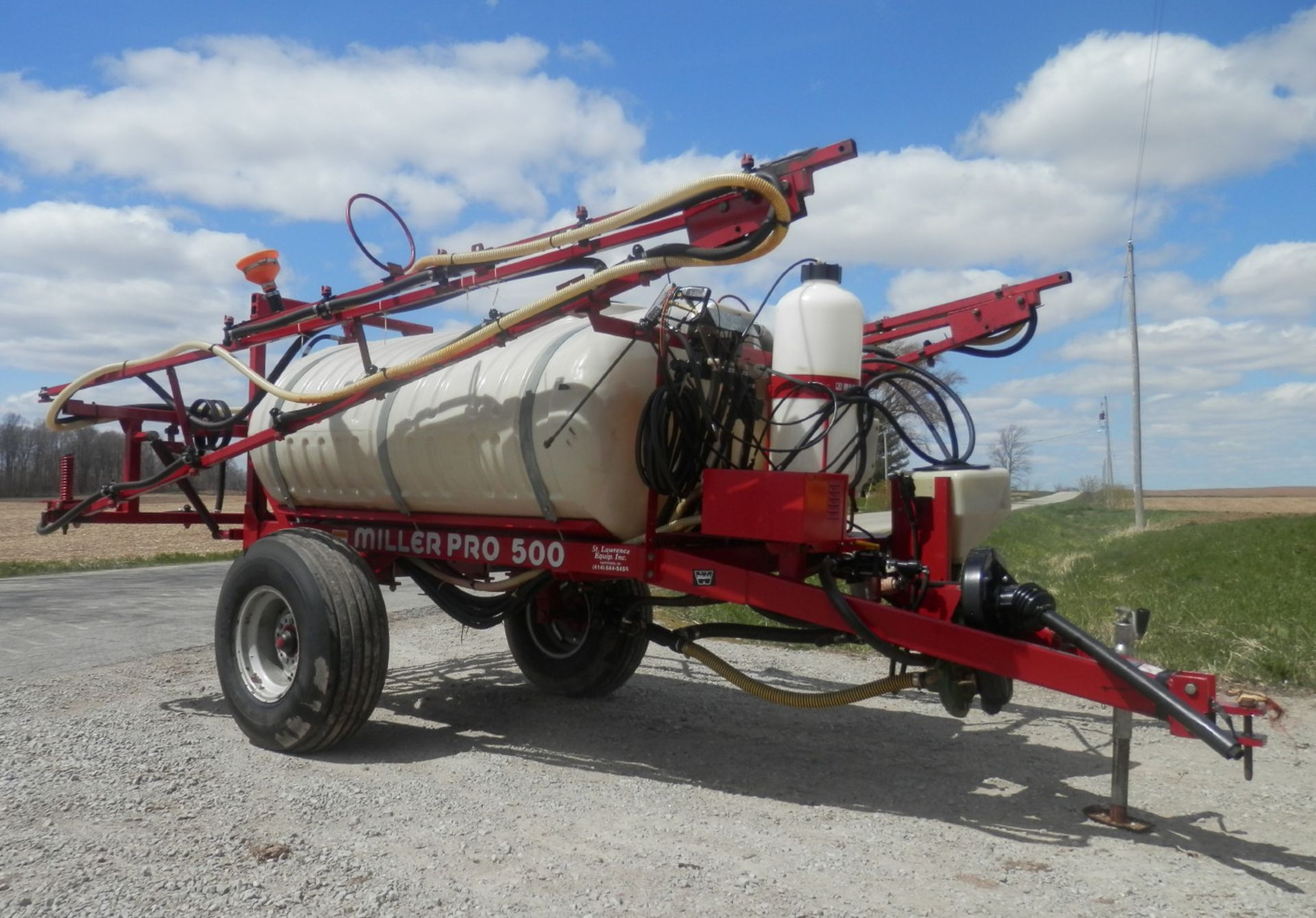 MILLER PRO 500 FIELD SPRAYER