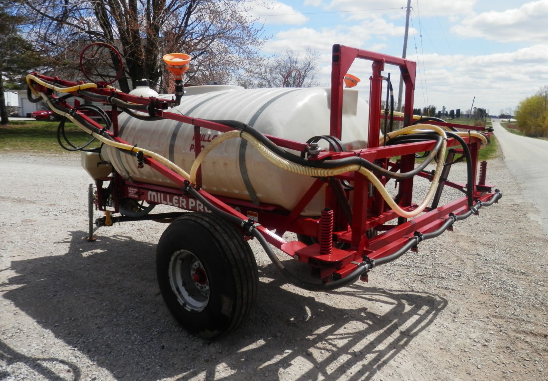 MILLER PRO 500 FIELD SPRAYER - Image 3 of 10