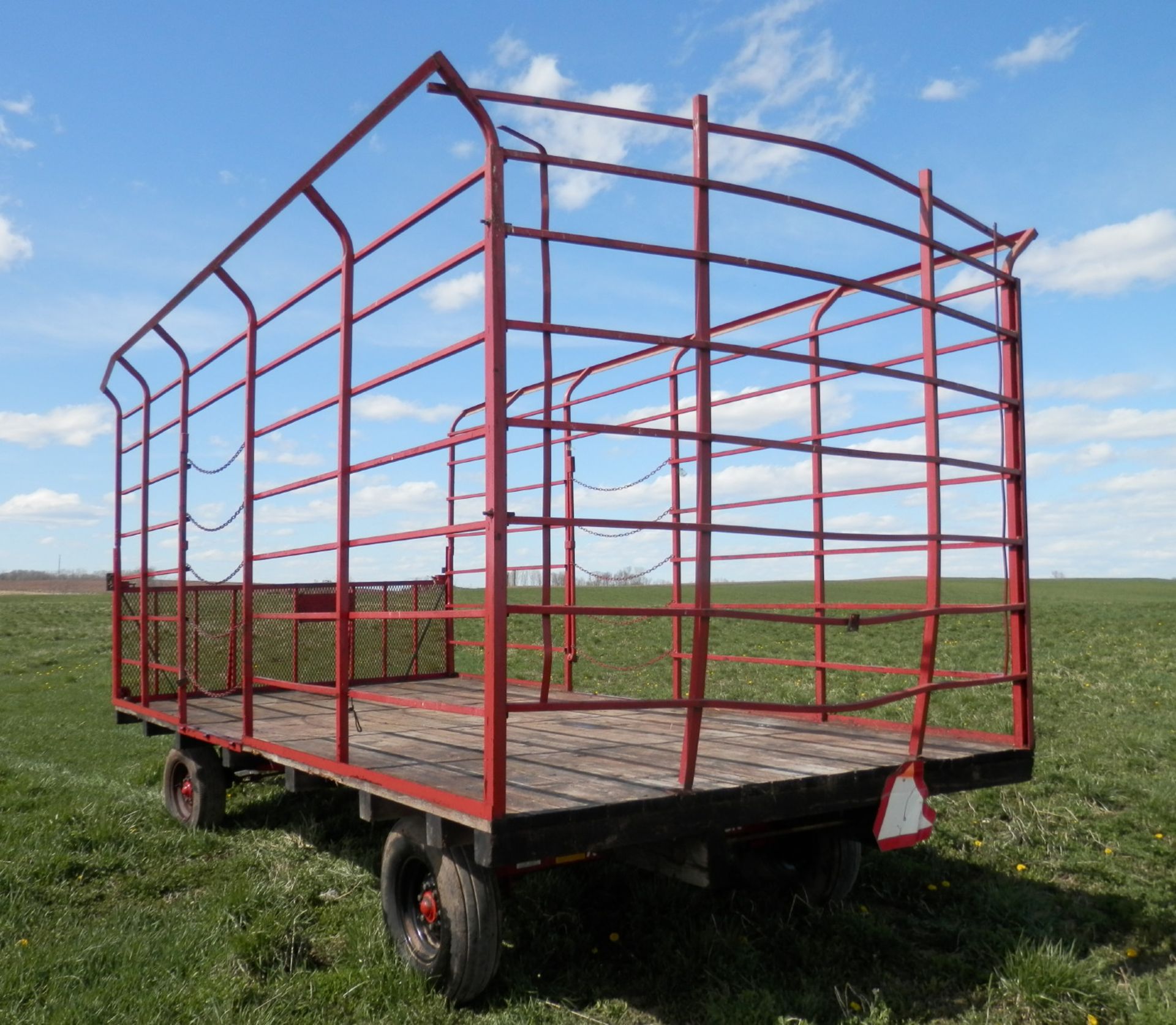 (2) H&S 9x18' STEEL SIDE KICK BALE WAGONS (SELLING CHOICE 7a & 7b) - Image 6 of 7
