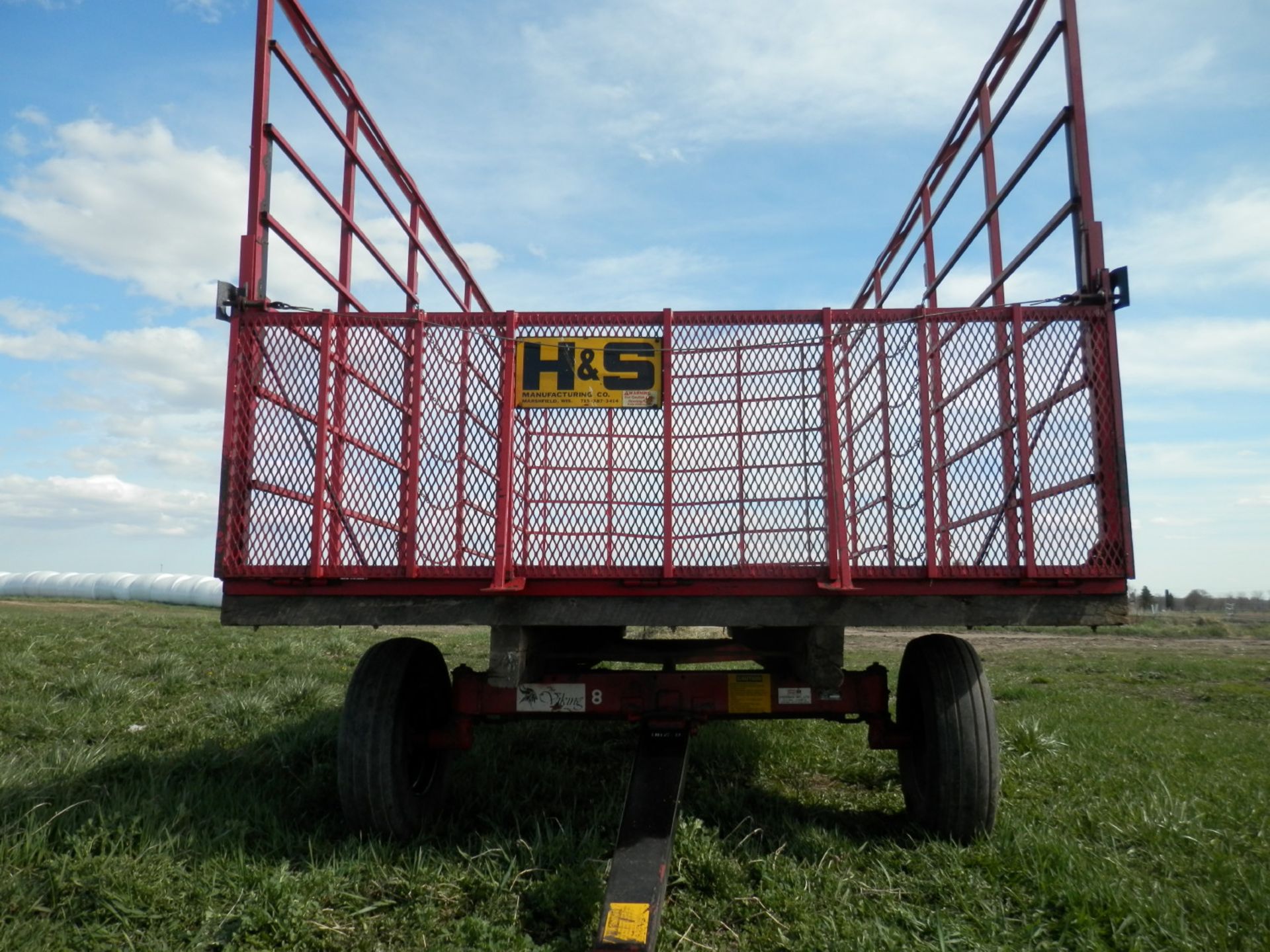(2) H&S 9x18 STEEL KICK BALE WAGONS (Selling Choice 7a or 7b) - Image 4 of 7