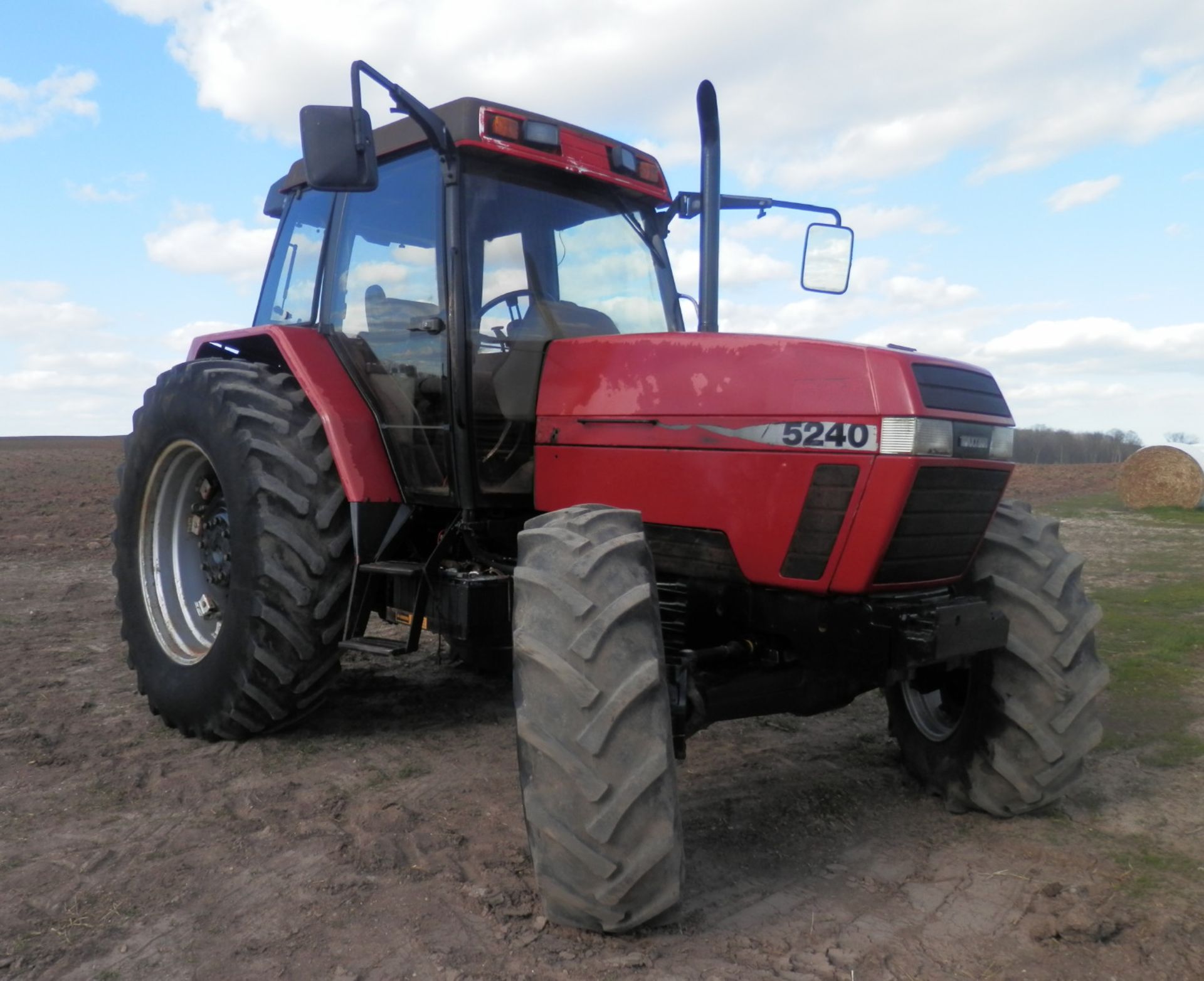 CASE IH 5240 MAXXUM MFWD TRACTOR - Image 4 of 16