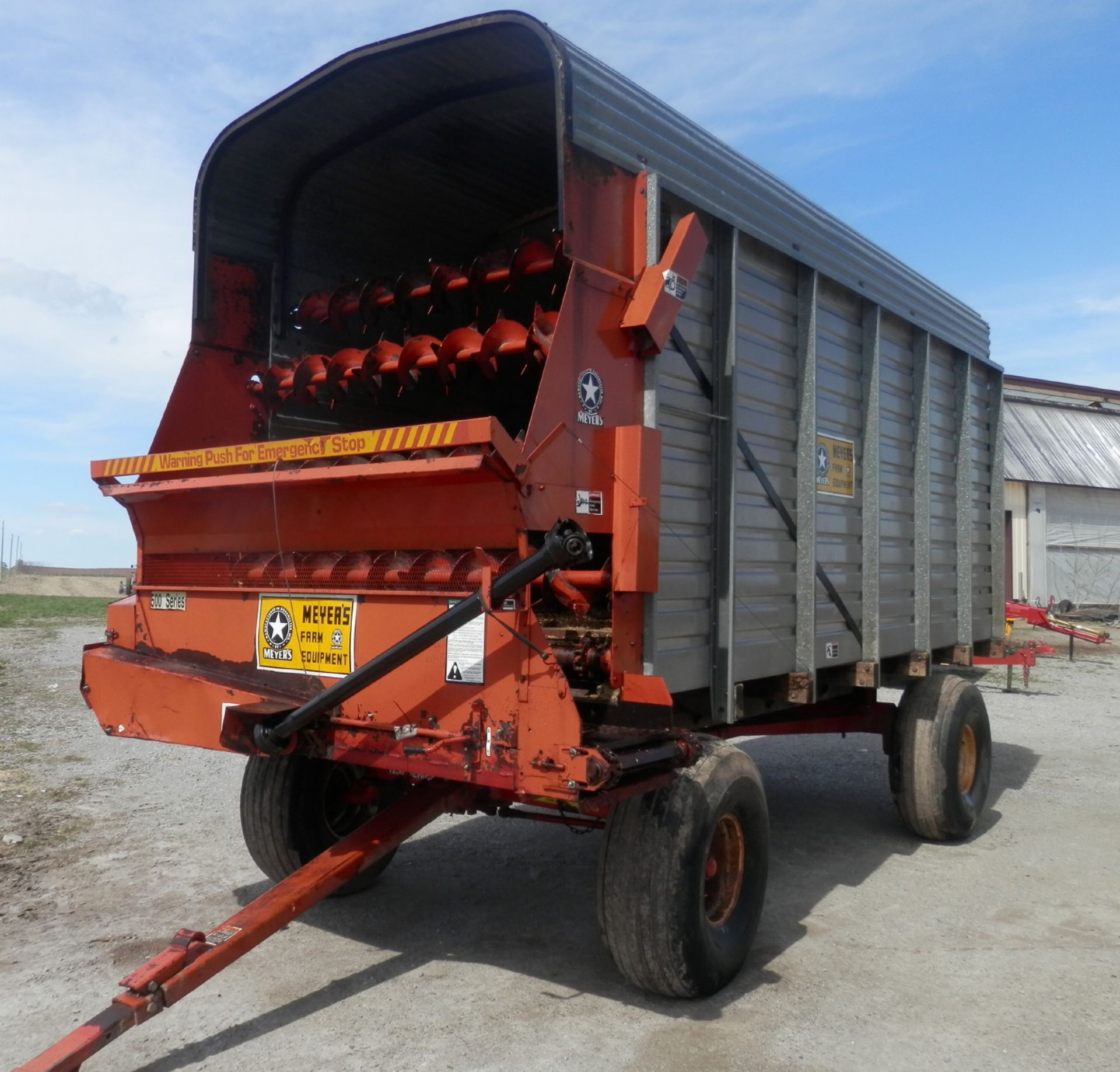 MEYERS 500 SERIES 16' LH FORAGE WAGON - Image 4 of 6