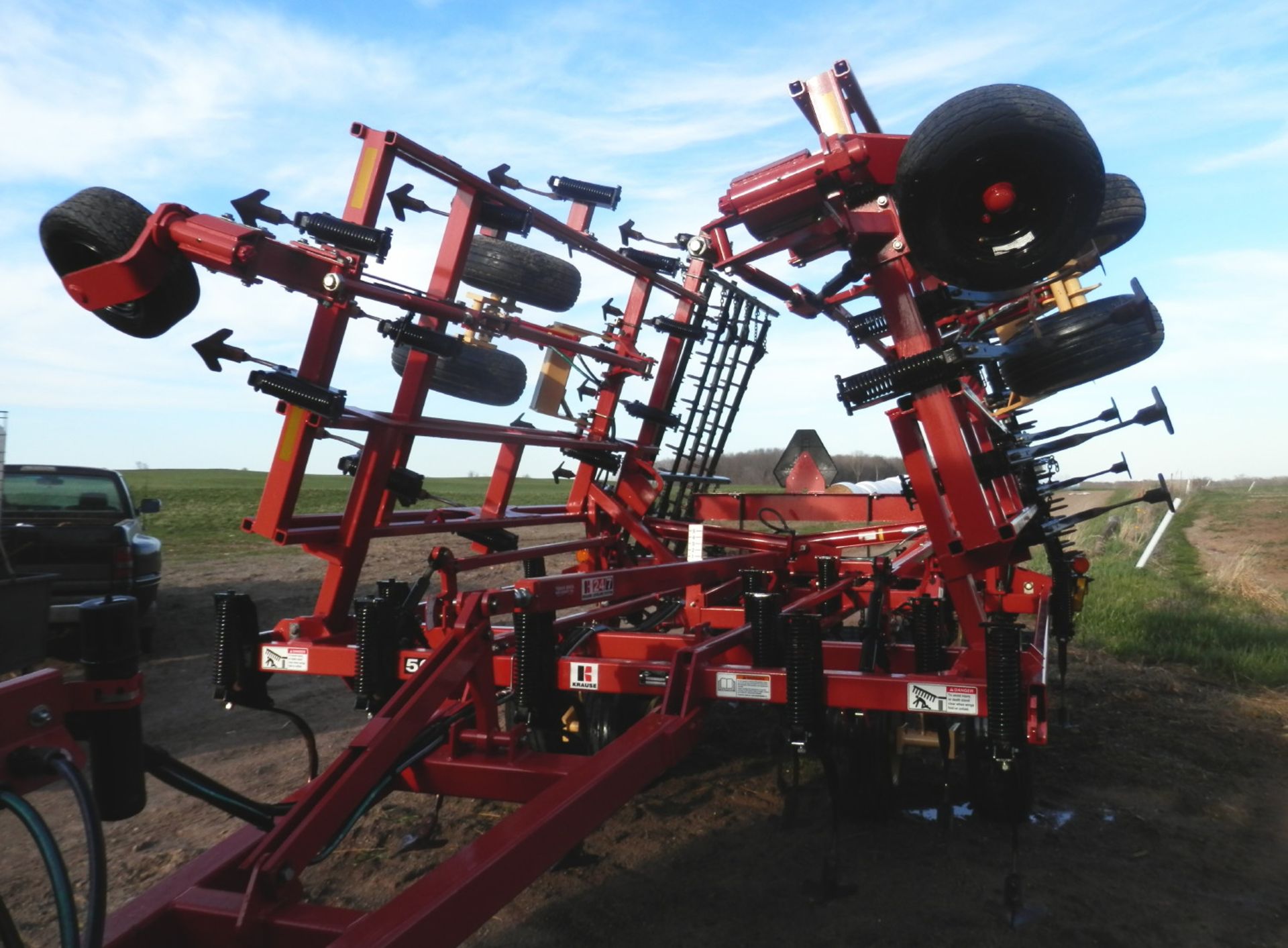 KUHN KRAUSE 5635 24' FIELD CULTIVATOR - Image 4 of 9