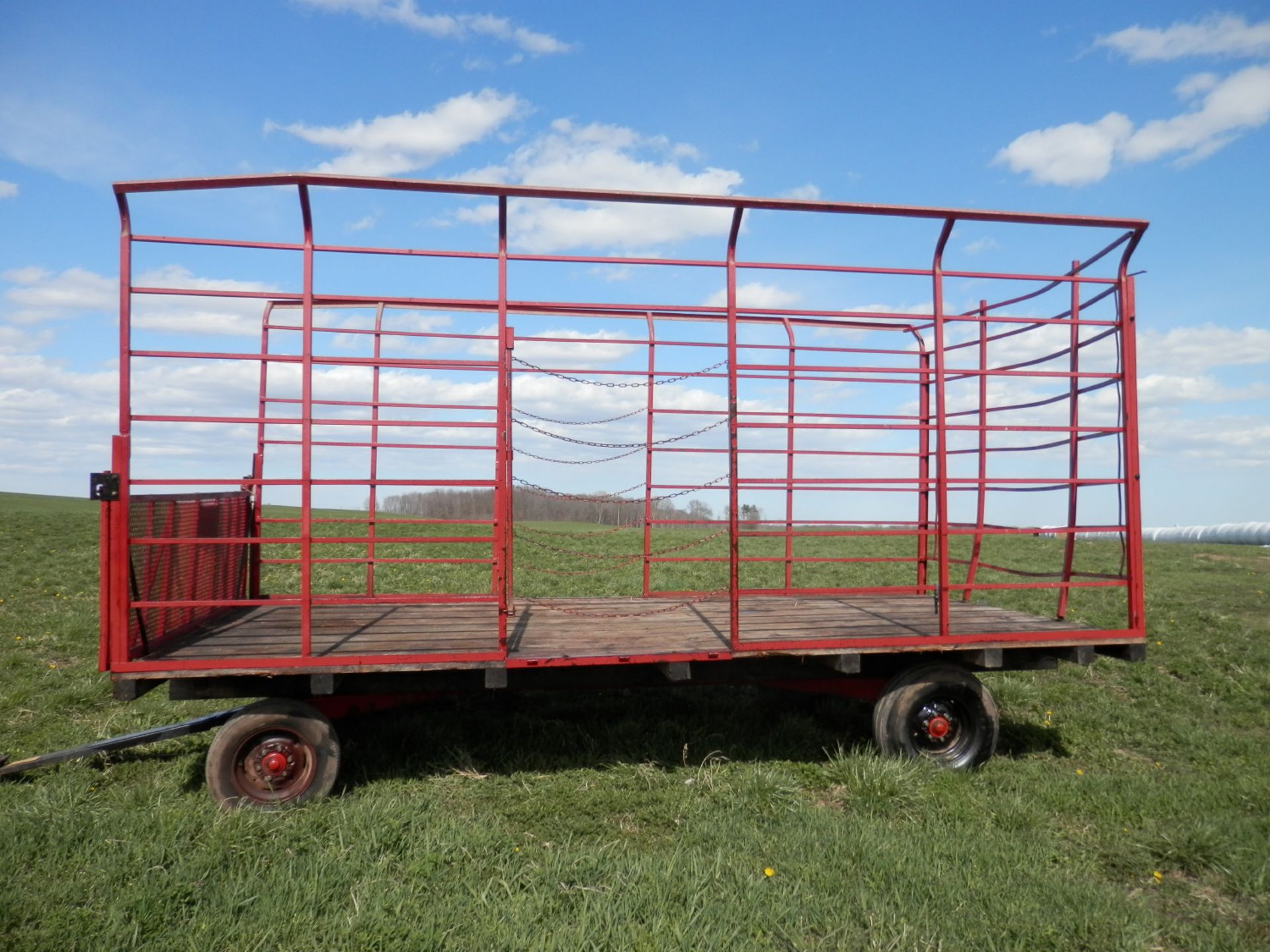 (2) H&S 9x18' STEEL SIDE KICK BALE WAGONS (SELLING CHOICE 7a & 7b) - Image 2 of 7