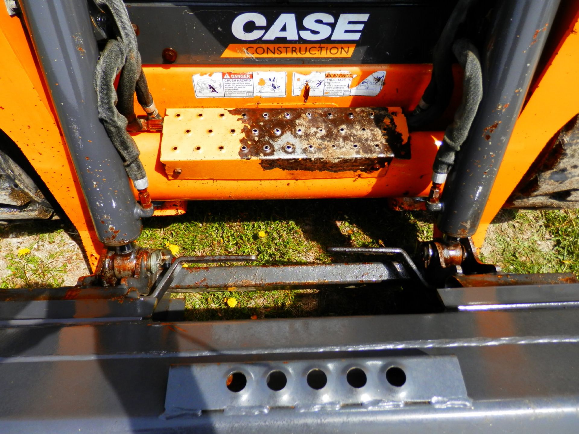 CASE SC300 SKID STEER - Image 7 of 9