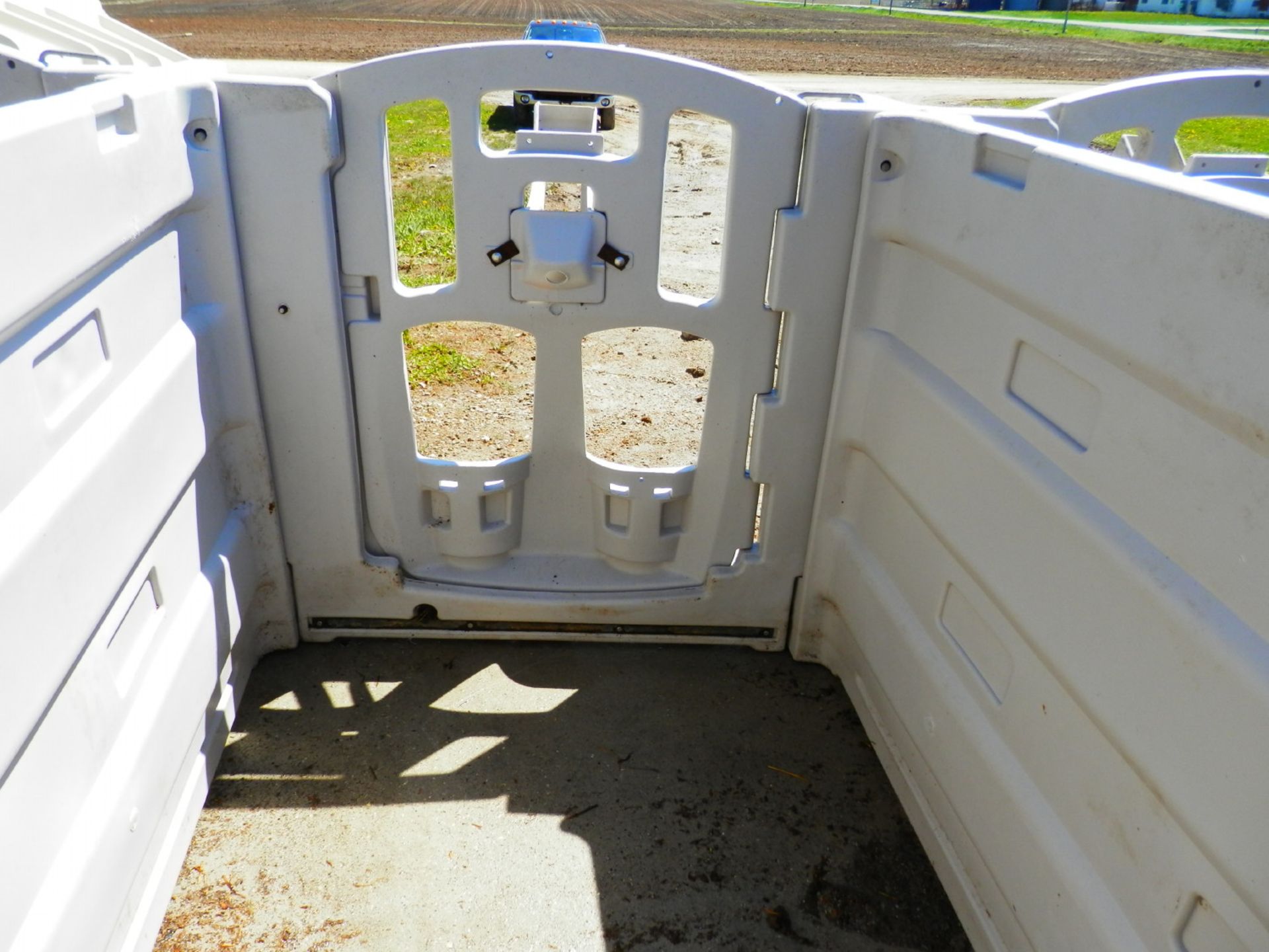 AGRI PLASTIC INDIVIDUAL CALF PEN UNIT - Image 6 of 7