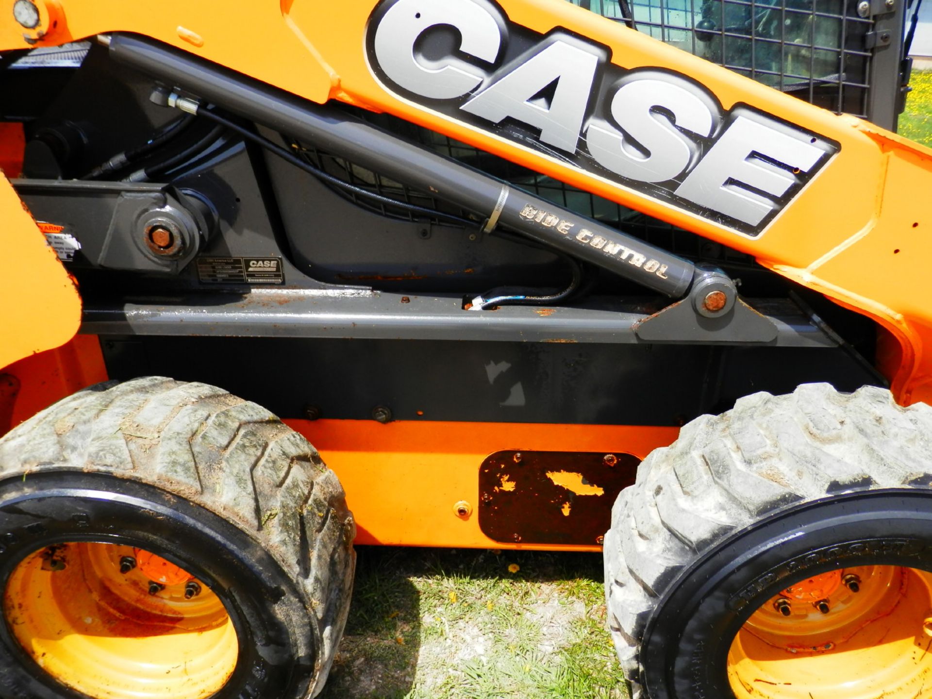 CASE SC300 SKID STEER - Image 5 of 9