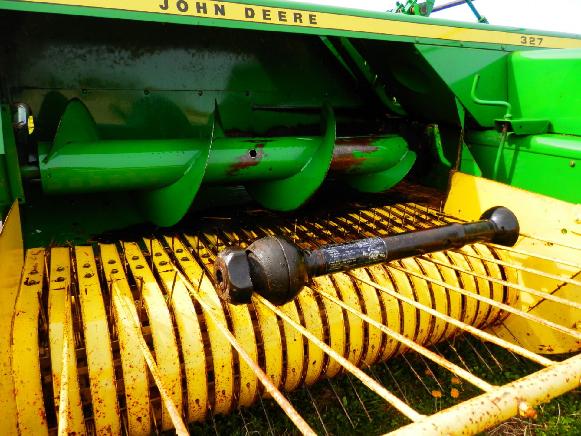 JOHN DEERE 327 BALER - Image 8 of 10