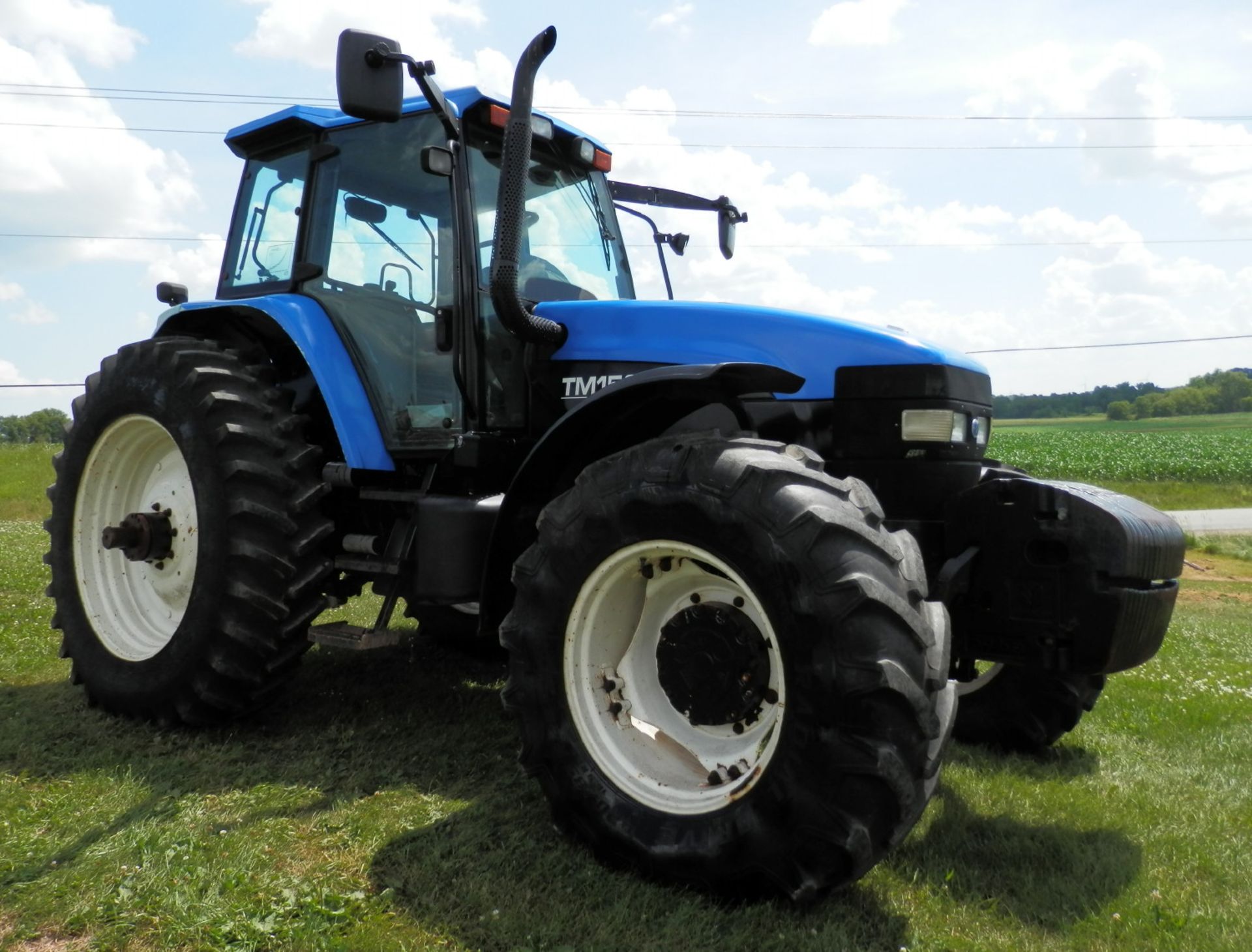 NEW HOLLAND TM10 MFWD TRACTOR - Image 3 of 11