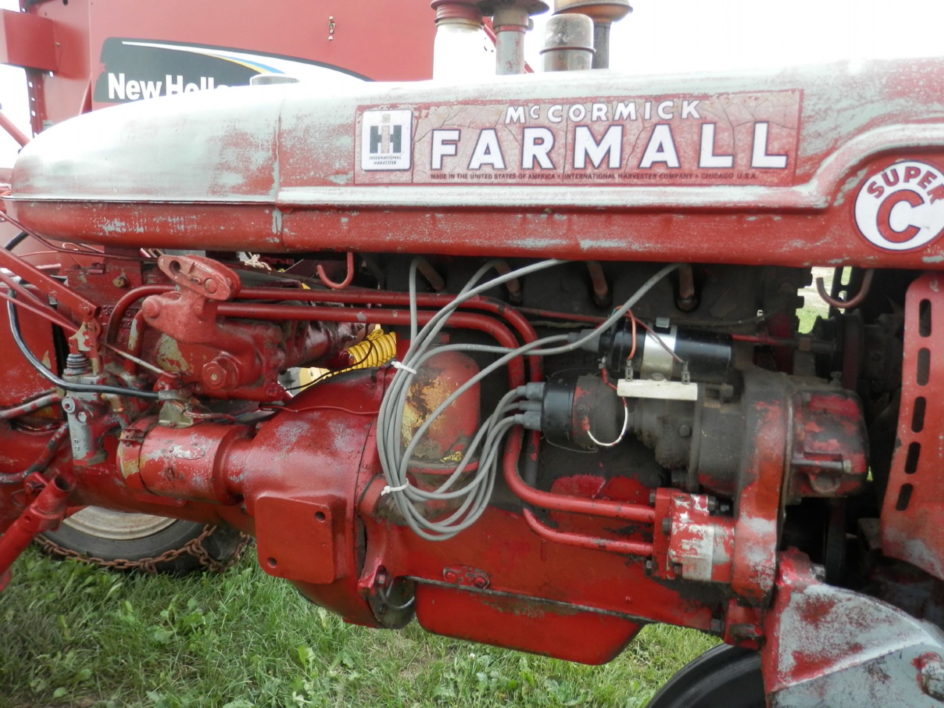 IH SUPER C TRACTOR - Image 5 of 6