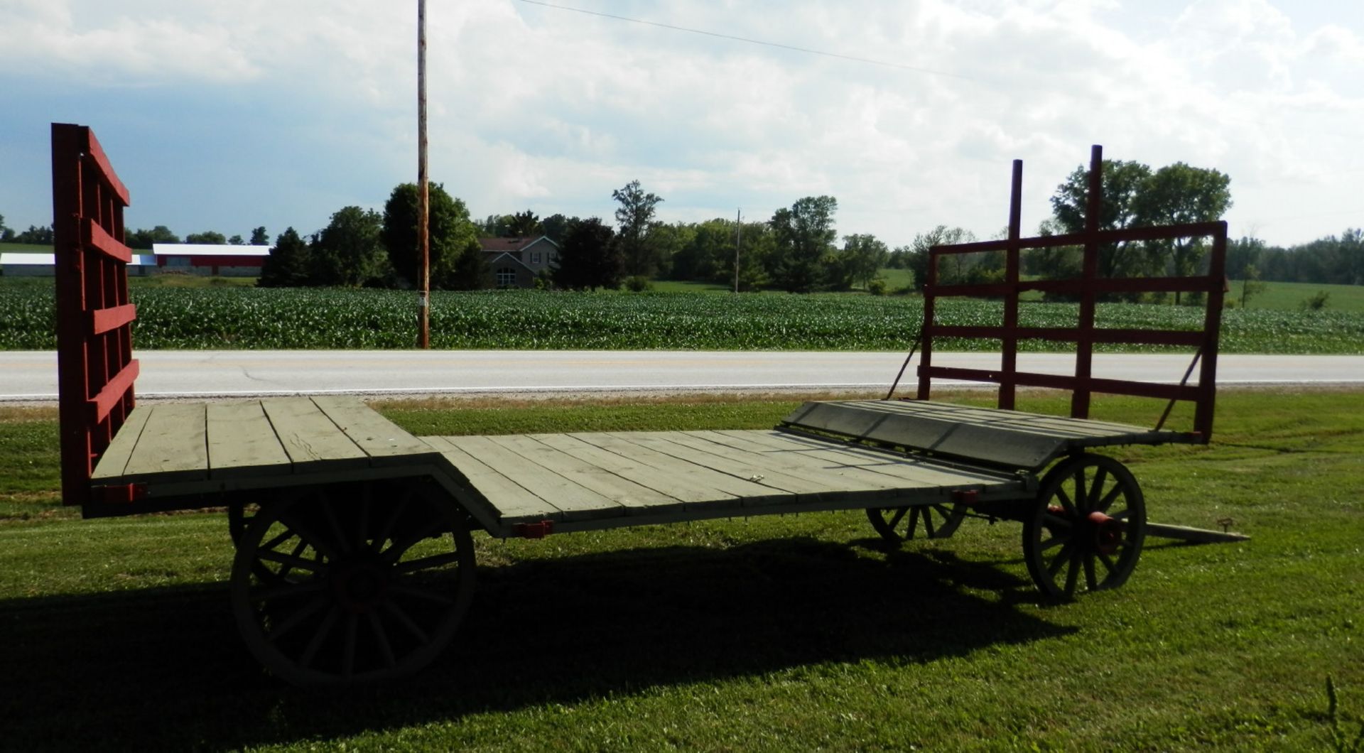 BUNDLE WAGON -Amish Restored - Image 3 of 5