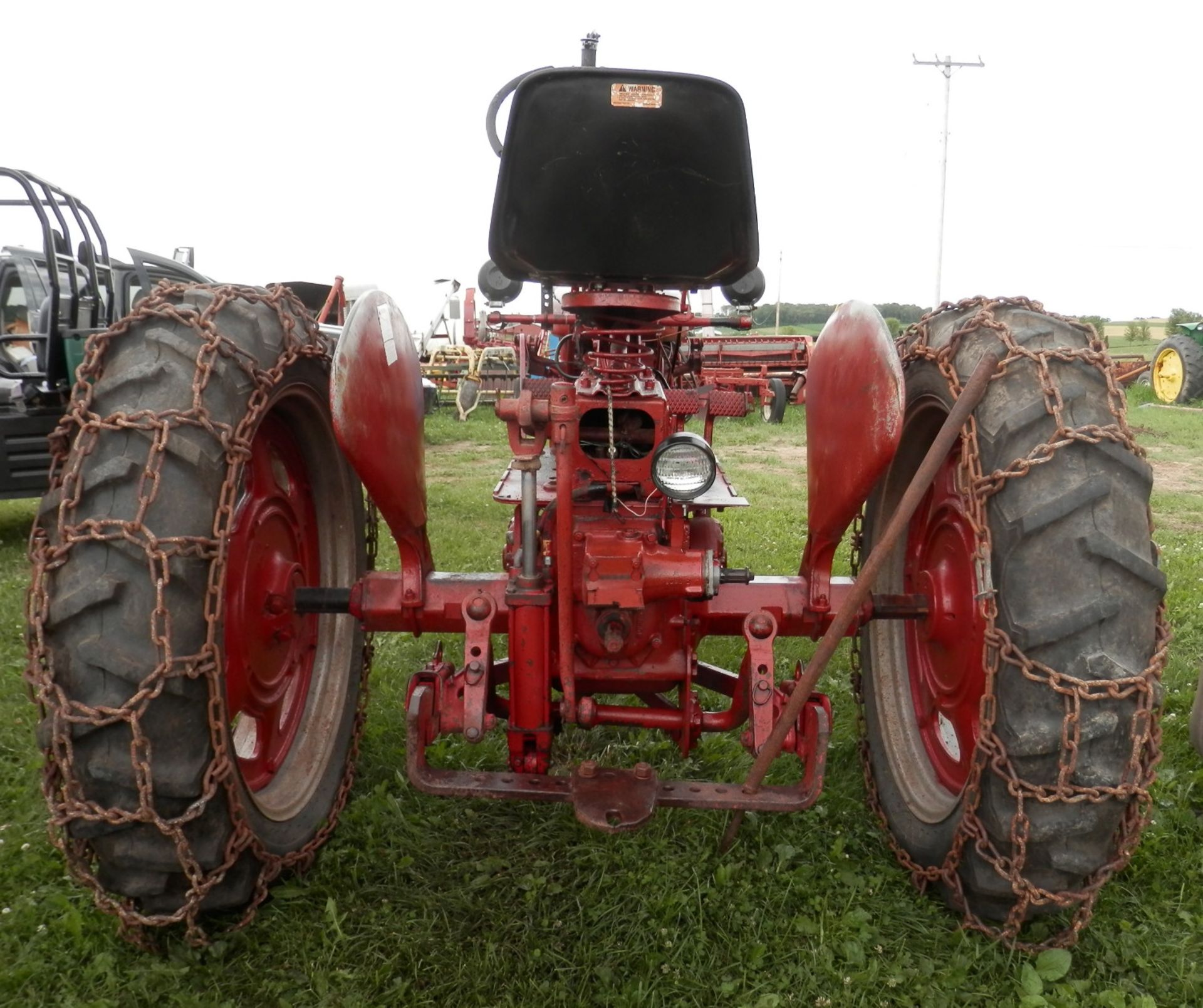 IH SUPER C TRACTOR - Image 4 of 6