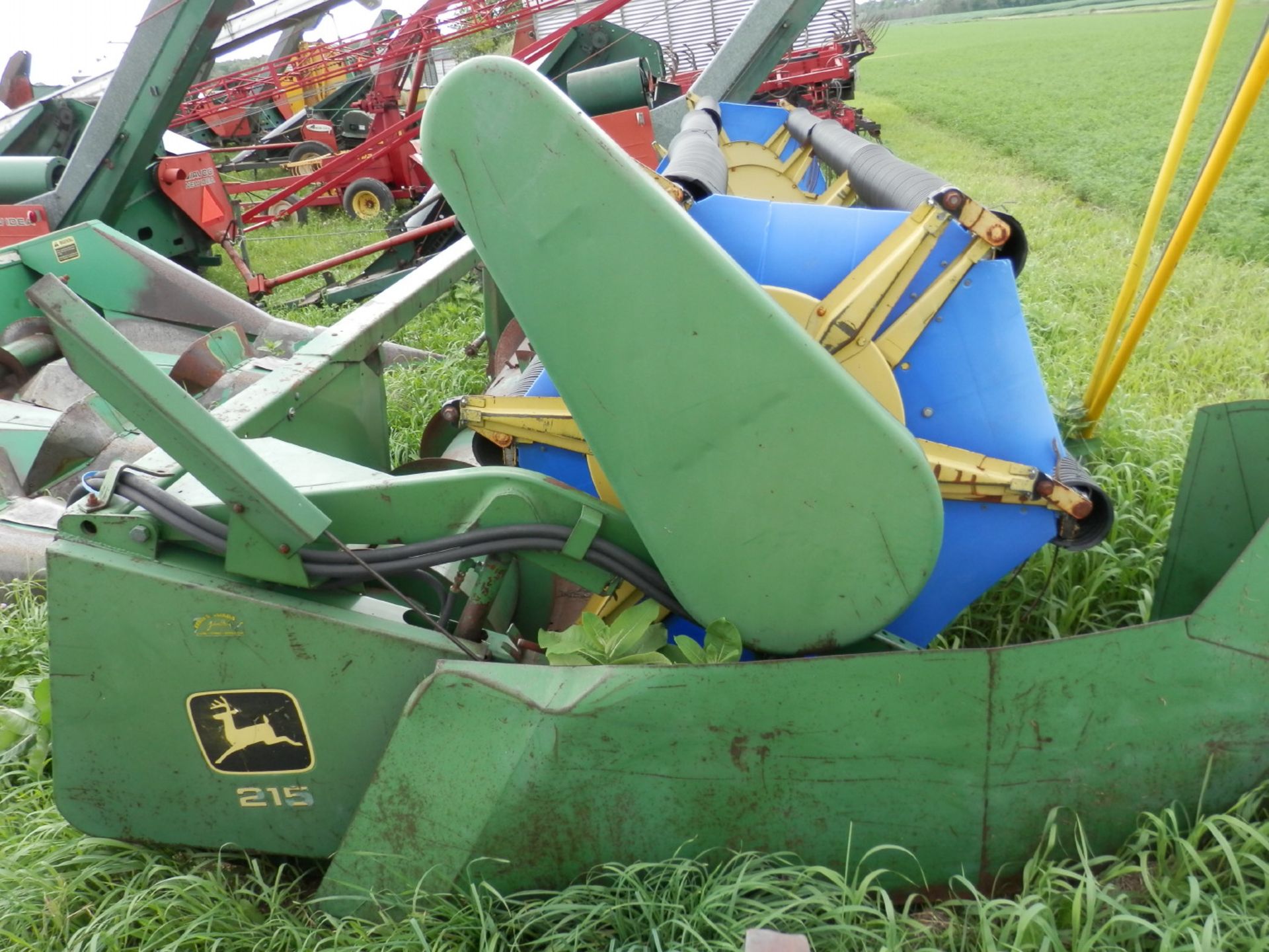 JD 215 15' FLEX GRAIN HEAD - Image 4 of 6