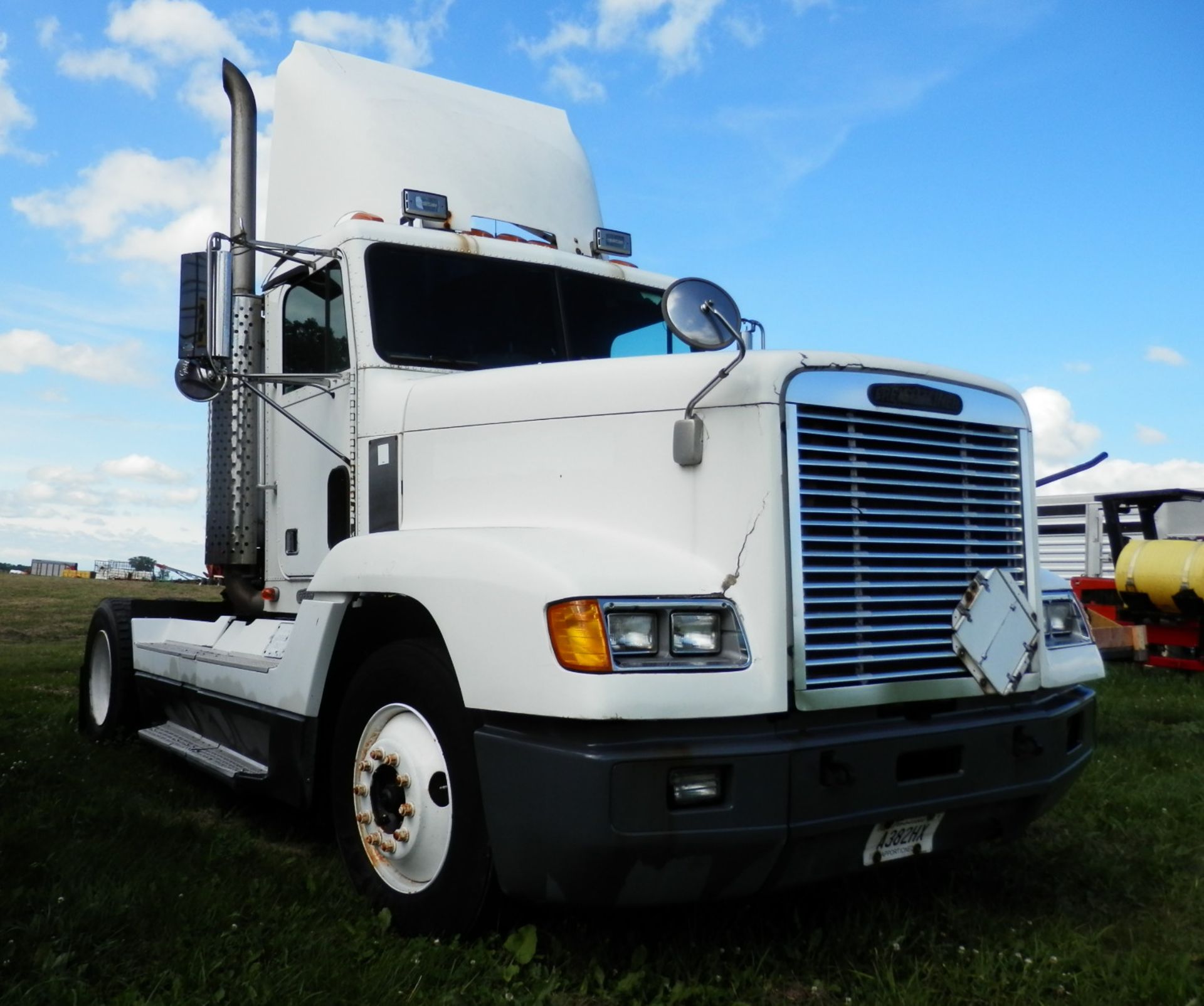 1995 FREIGHTLINER FLD120 DAY CAB