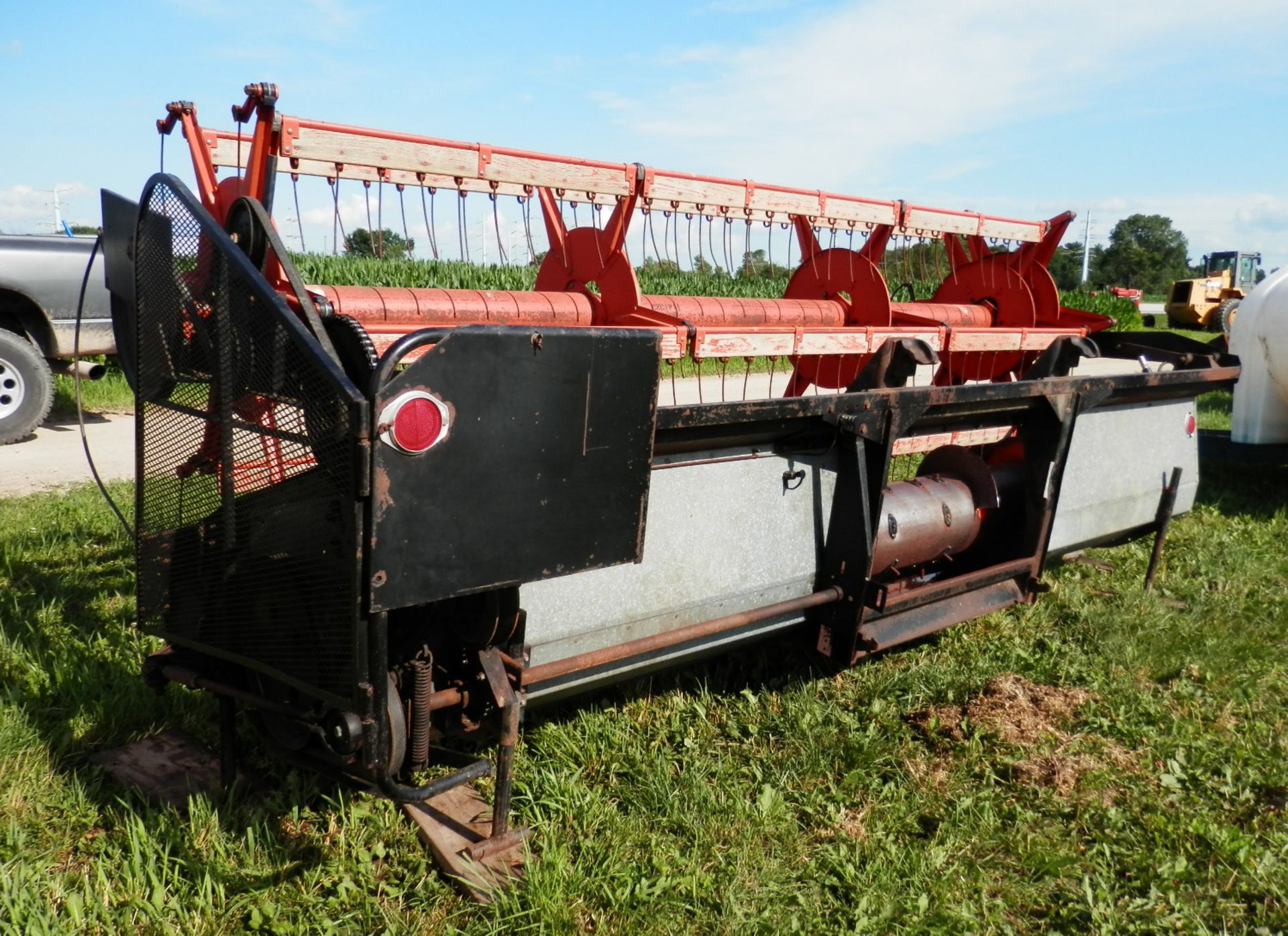 GLEANER F COMBINE - Image 10 of 12