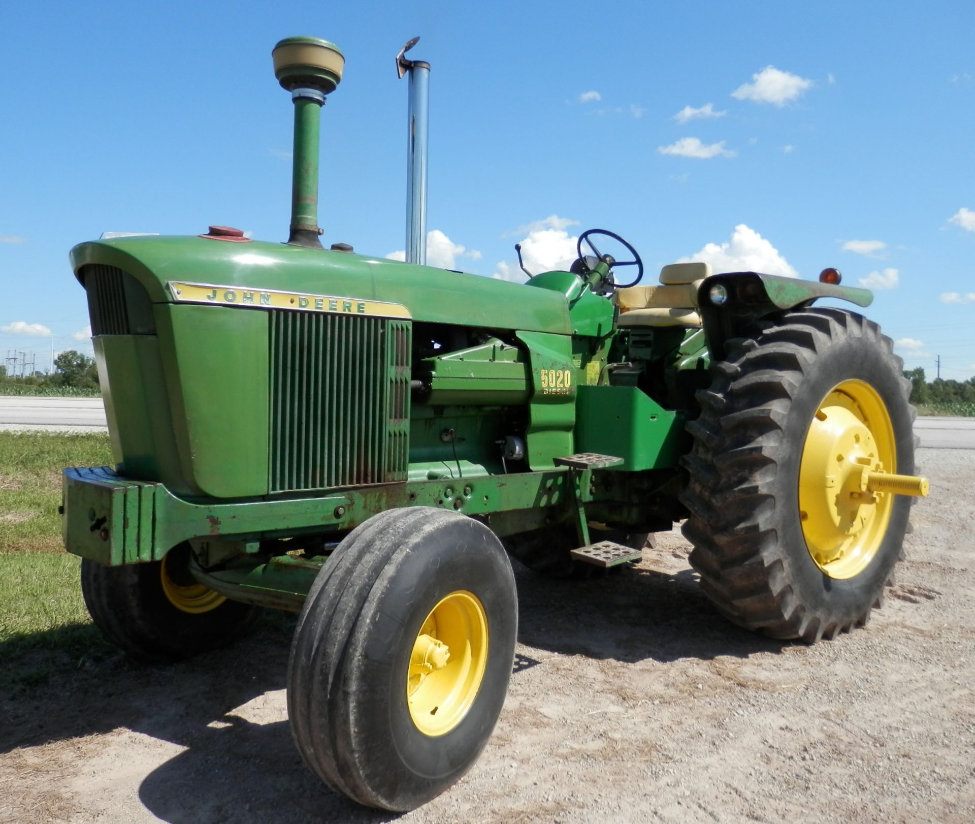 JOHN DEERE 5020 PLATFORM TRACTOR