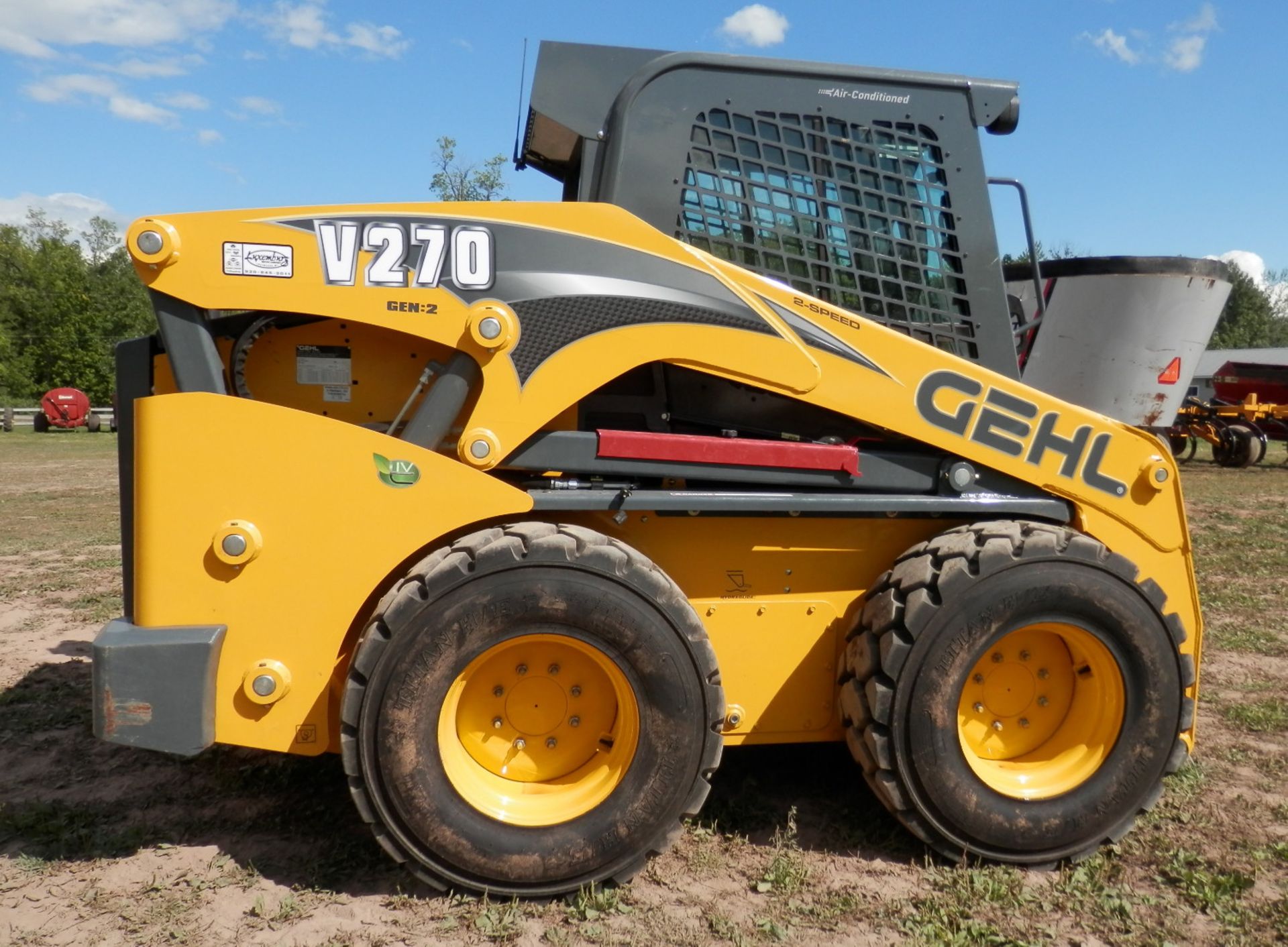 2018 GEHL V270 SKID STEER - Image 4 of 12