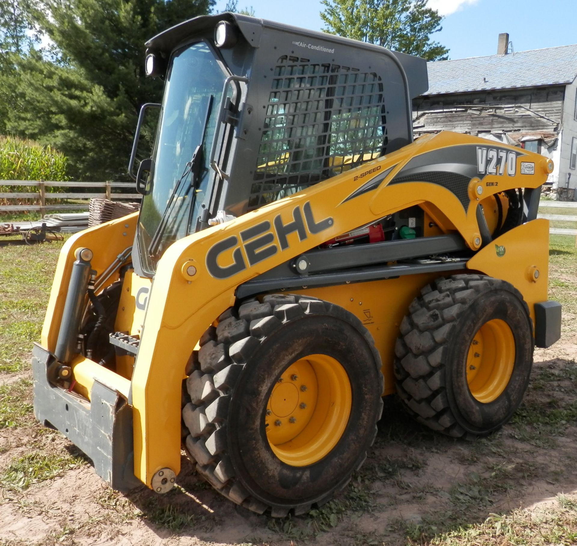 2018 GEHL V270 SKID STEER