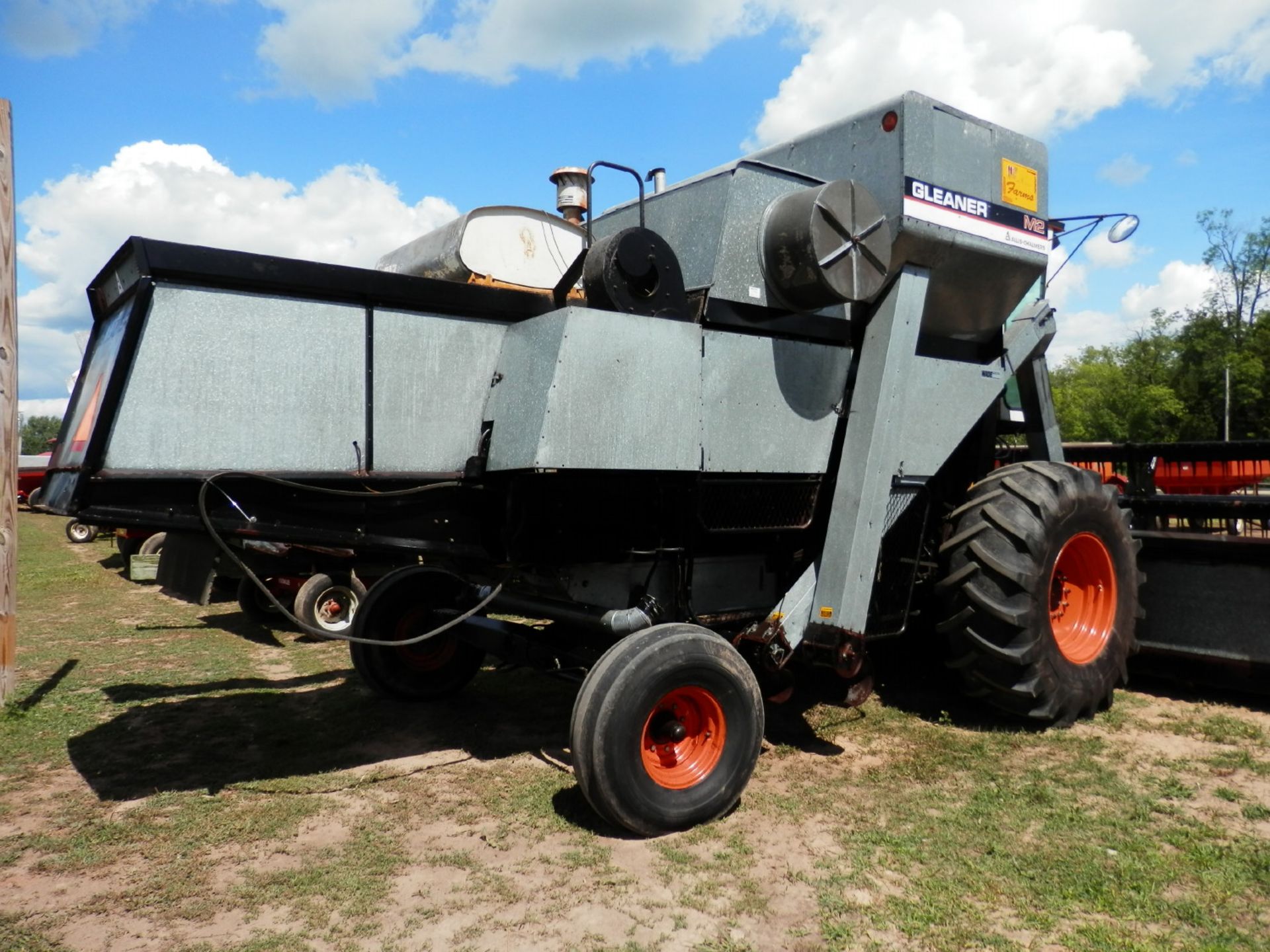 GLEANER M2 CORN PLUS COMBINE-BASE UNIT - Image 4 of 14