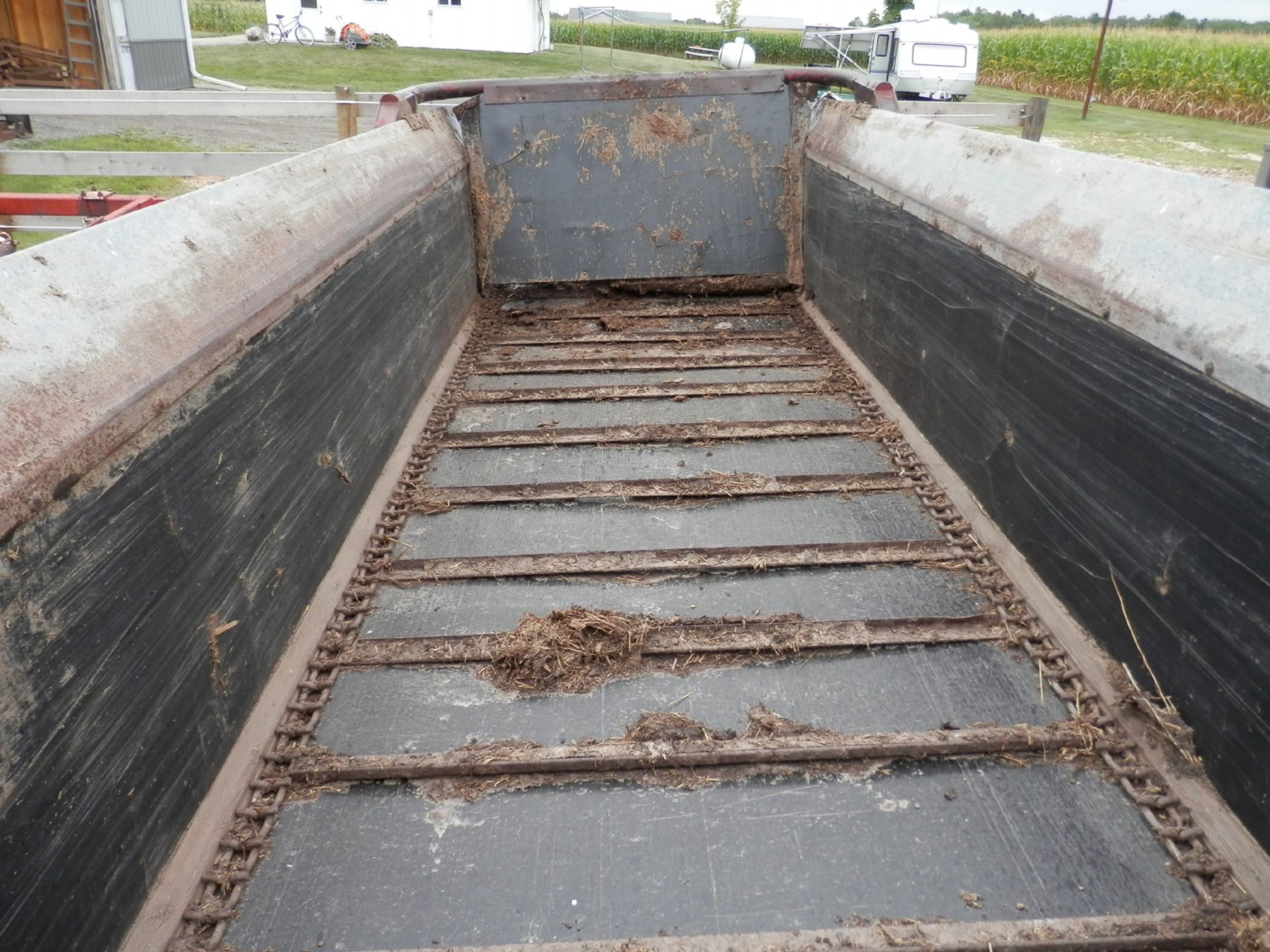 H&S 370 BOX MANURE SPREADER - Image 6 of 6