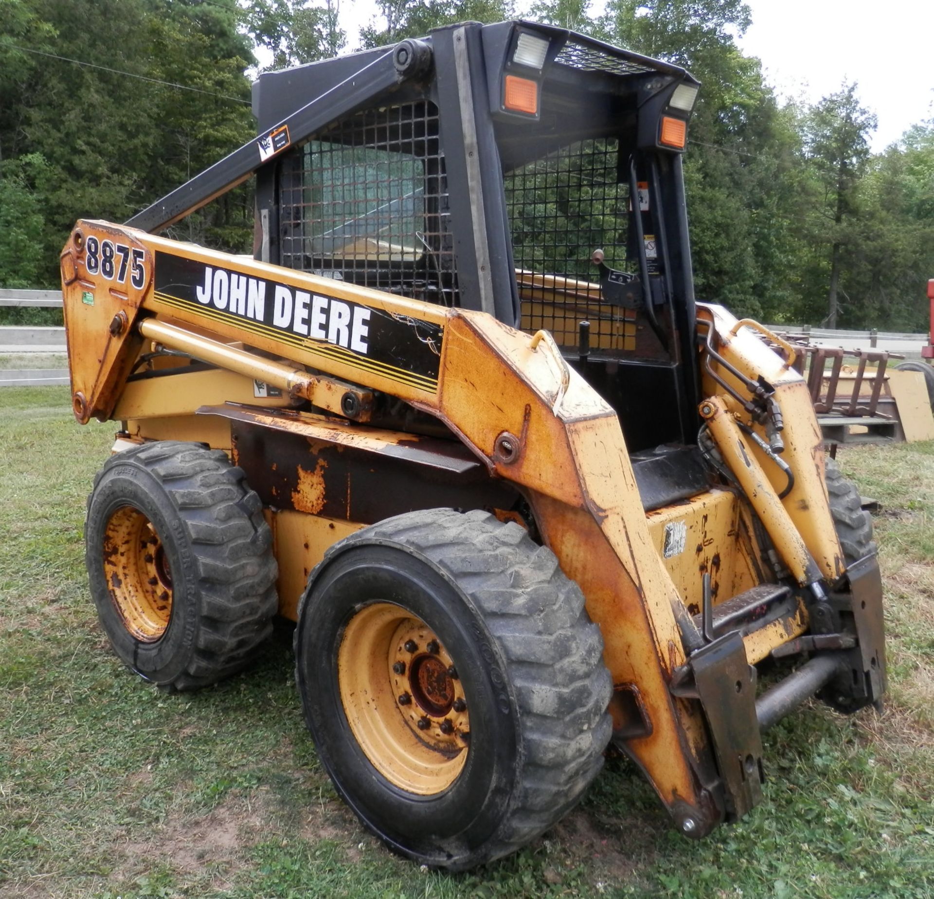 JD 8875 SKID STEER - Image 3 of 6