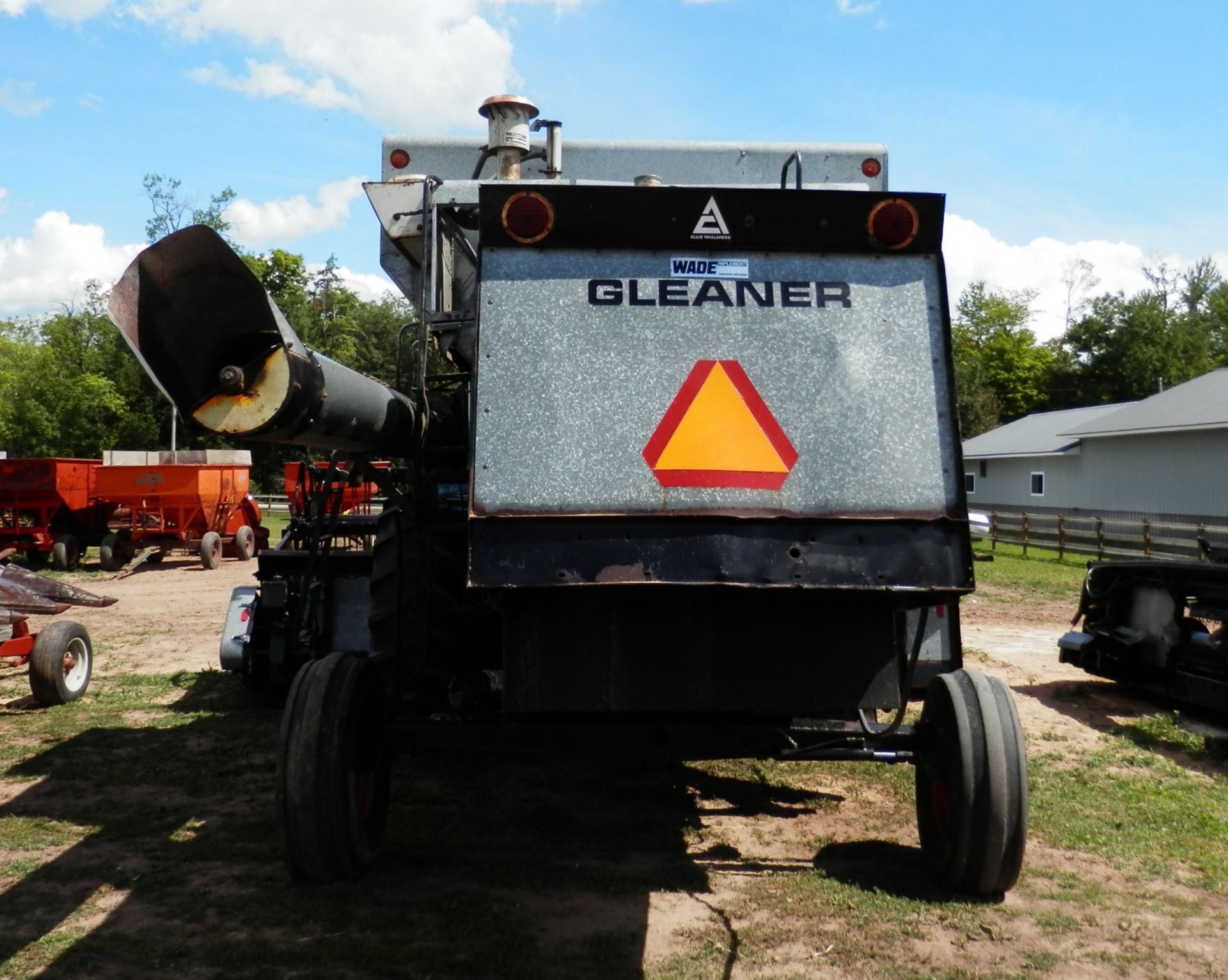 GLEANER M2 CORN PLUS COMBINE-BASE UNIT - Image 5 of 14