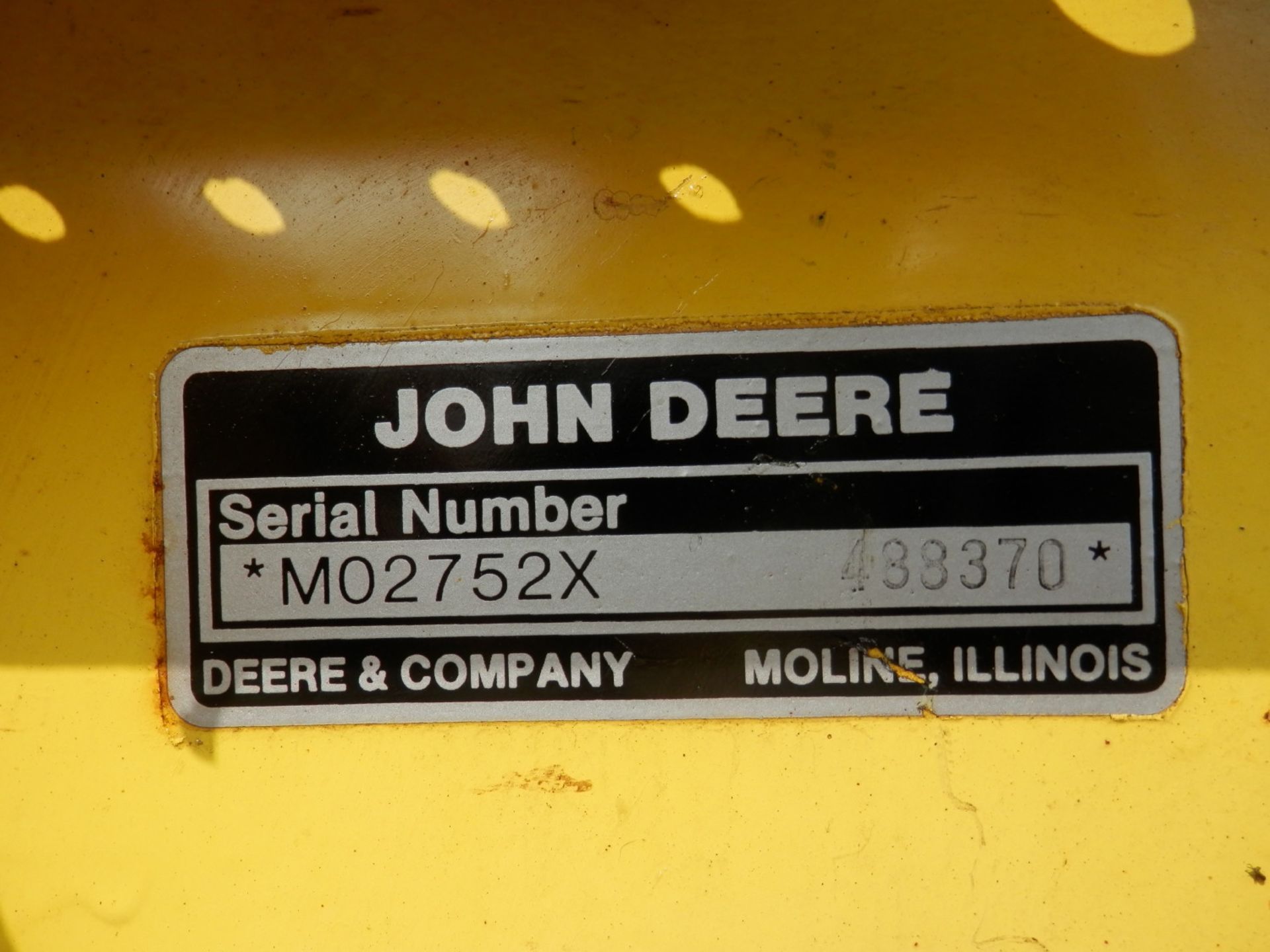 JOHN DEERE 318 GARDEN TRACTOR - Image 11 of 11