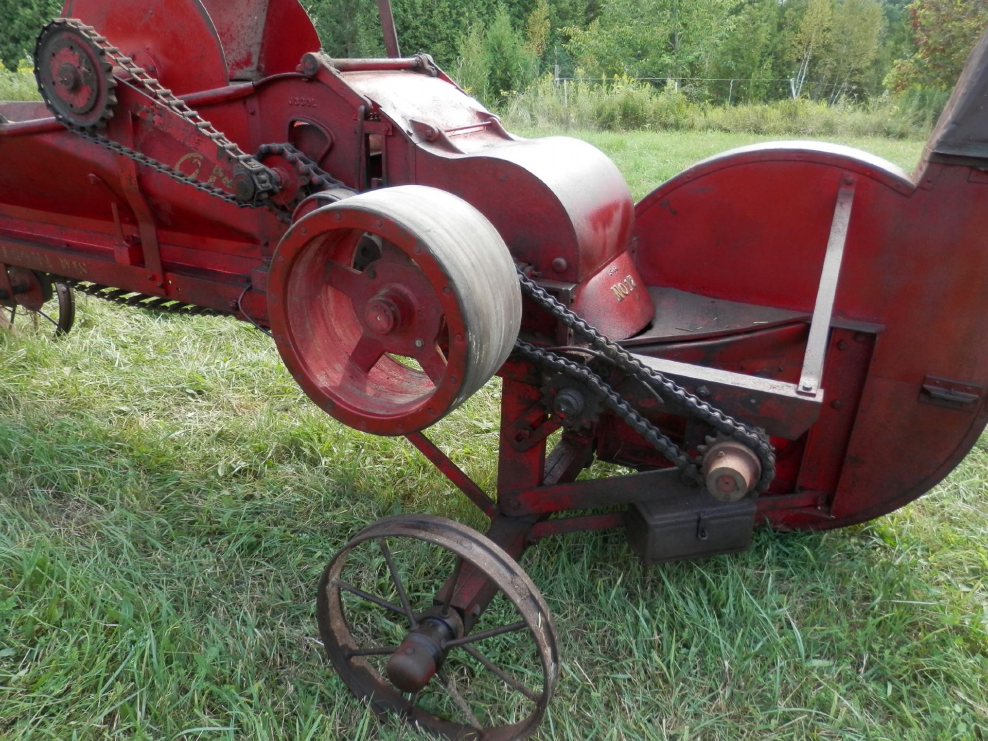 ALGOMA "OK" NO. 17 ANTIQUE FEED CUTTER - Image 6 of 6