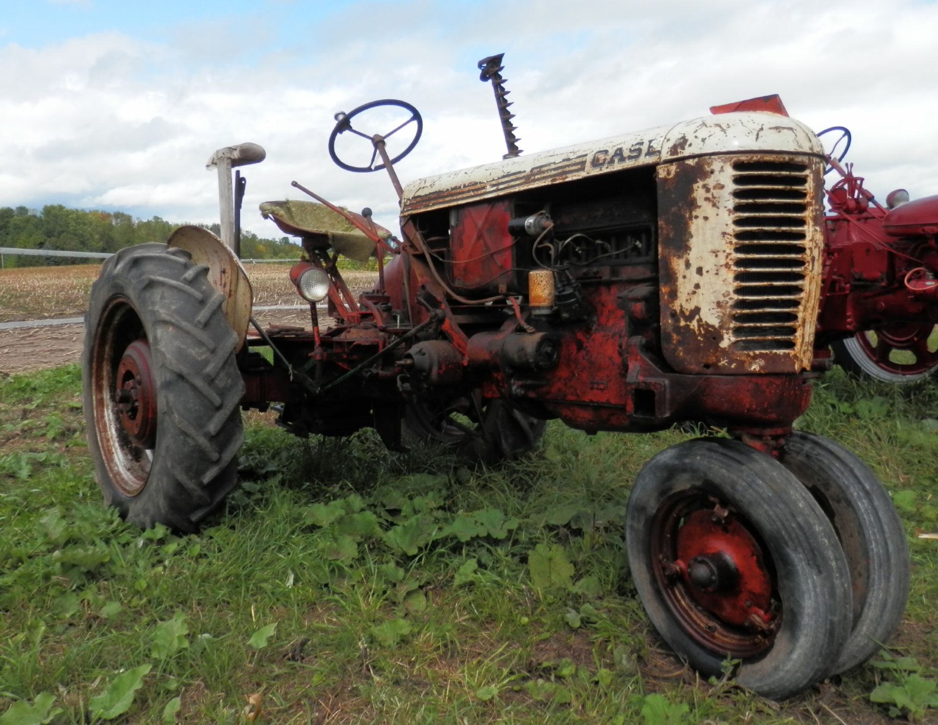 CASE VAC TRACTOR