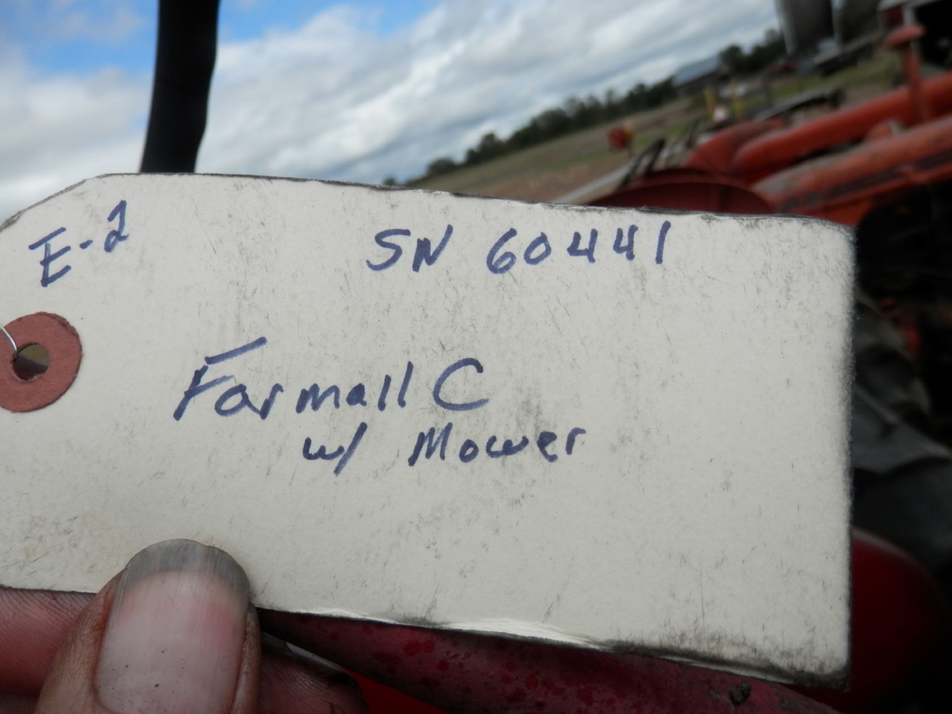 IH FARMALL C TRACTOR w/SICKLE MOWER - Image 2 of 2