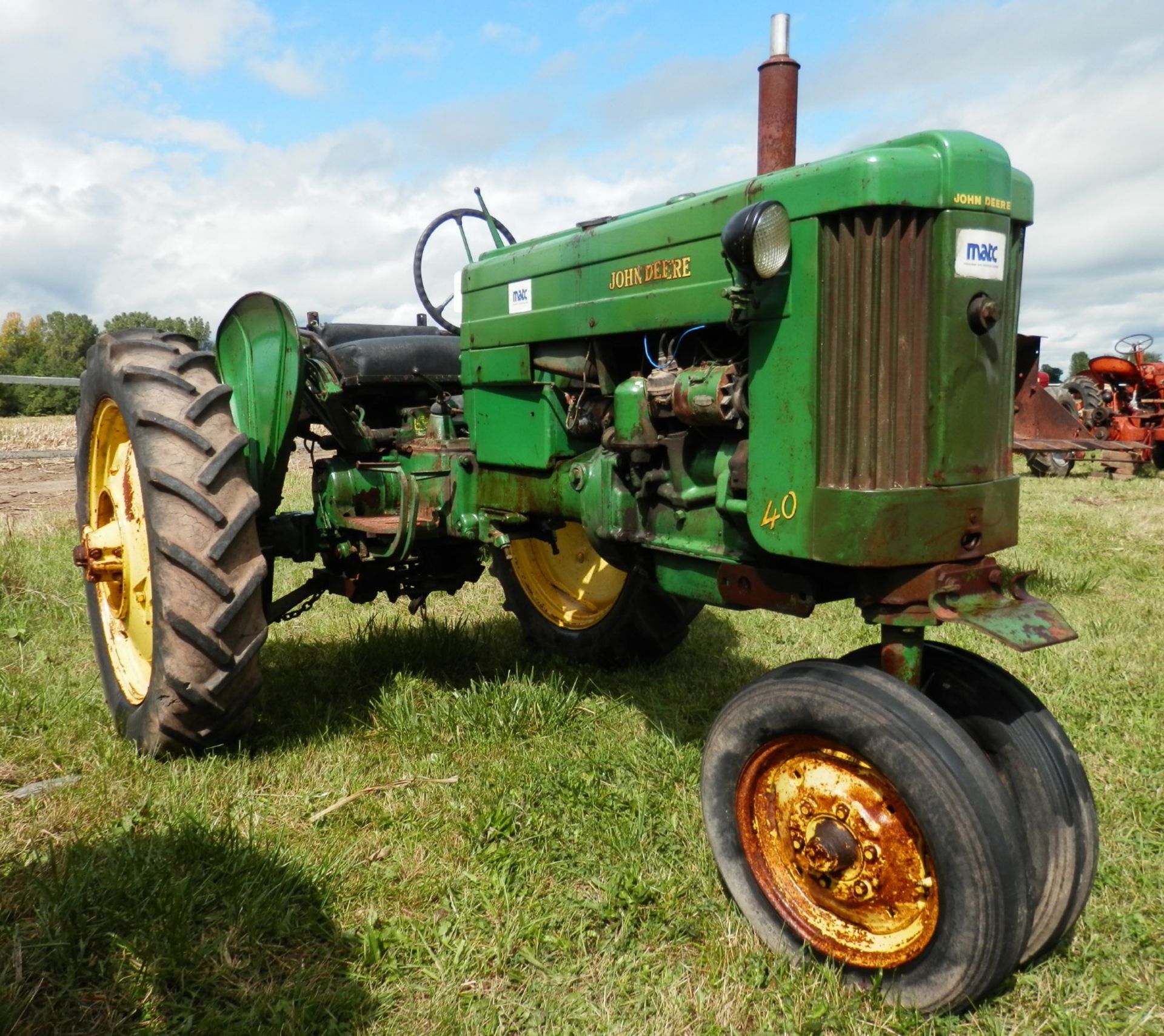 JOHN DEERE 40 w/1 Pc. Rear Wheel Weights