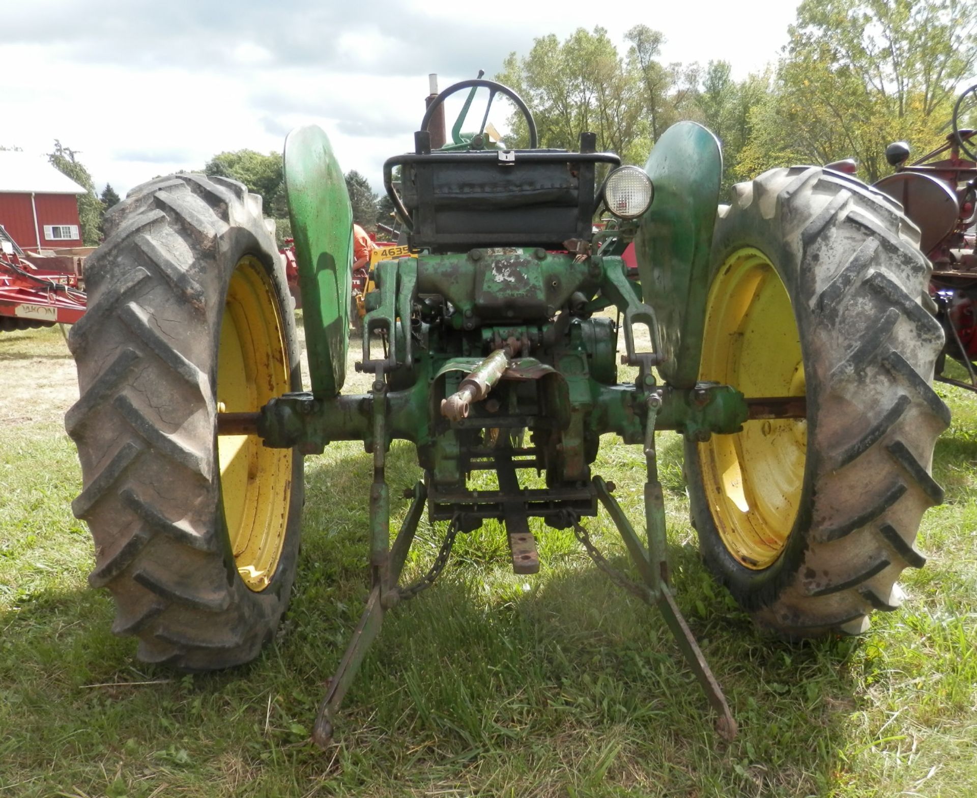 JOHN DEERE 40 w/1 Pc. Rear Wheel Weights - Image 4 of 9