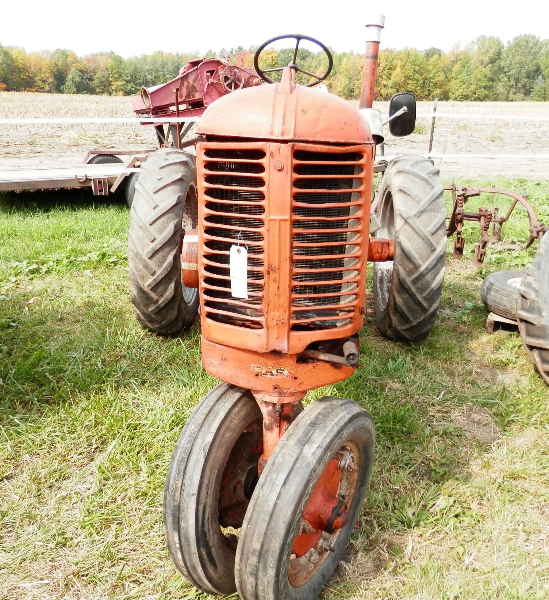 CASE VAC TRACTOR - Image 2 of 4