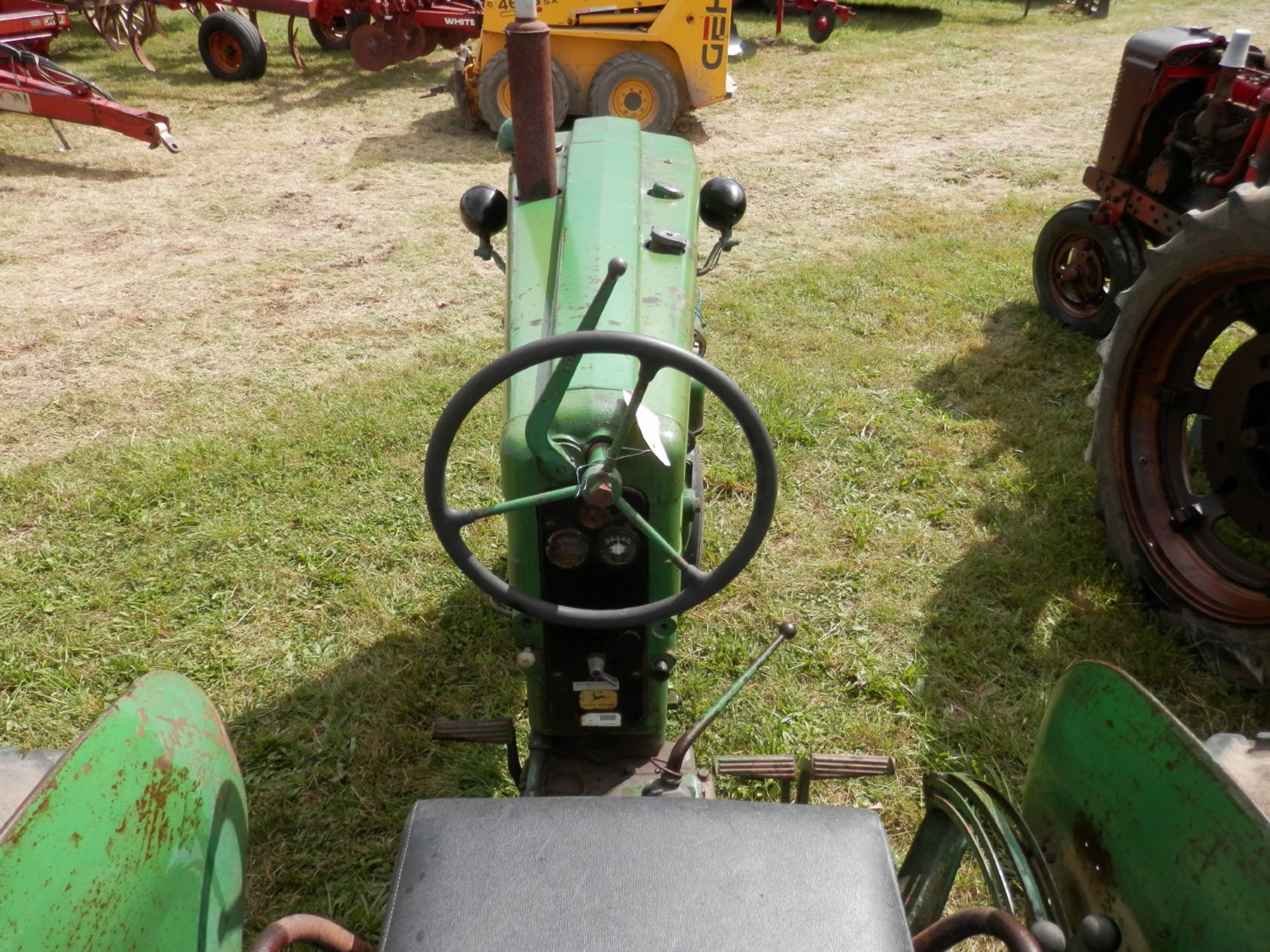 JOHN DEERE 40 w/1 Pc. Rear Wheel Weights - Image 5 of 9