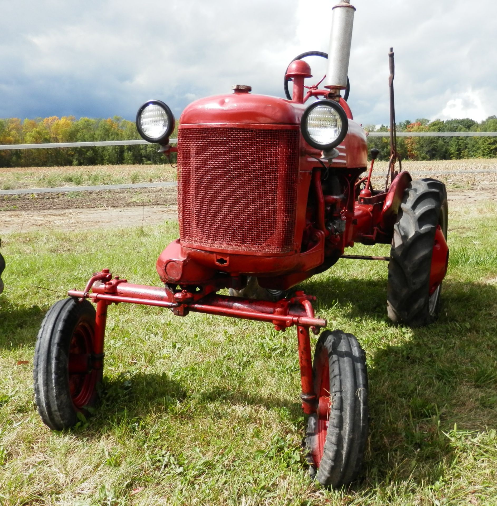 IH FARMALL CUB - Image 2 of 6