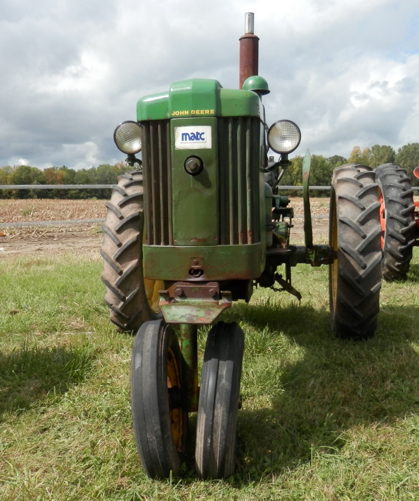 JOHN DEERE 40 w/1 Pc. Rear Wheel Weights - Image 2 of 9