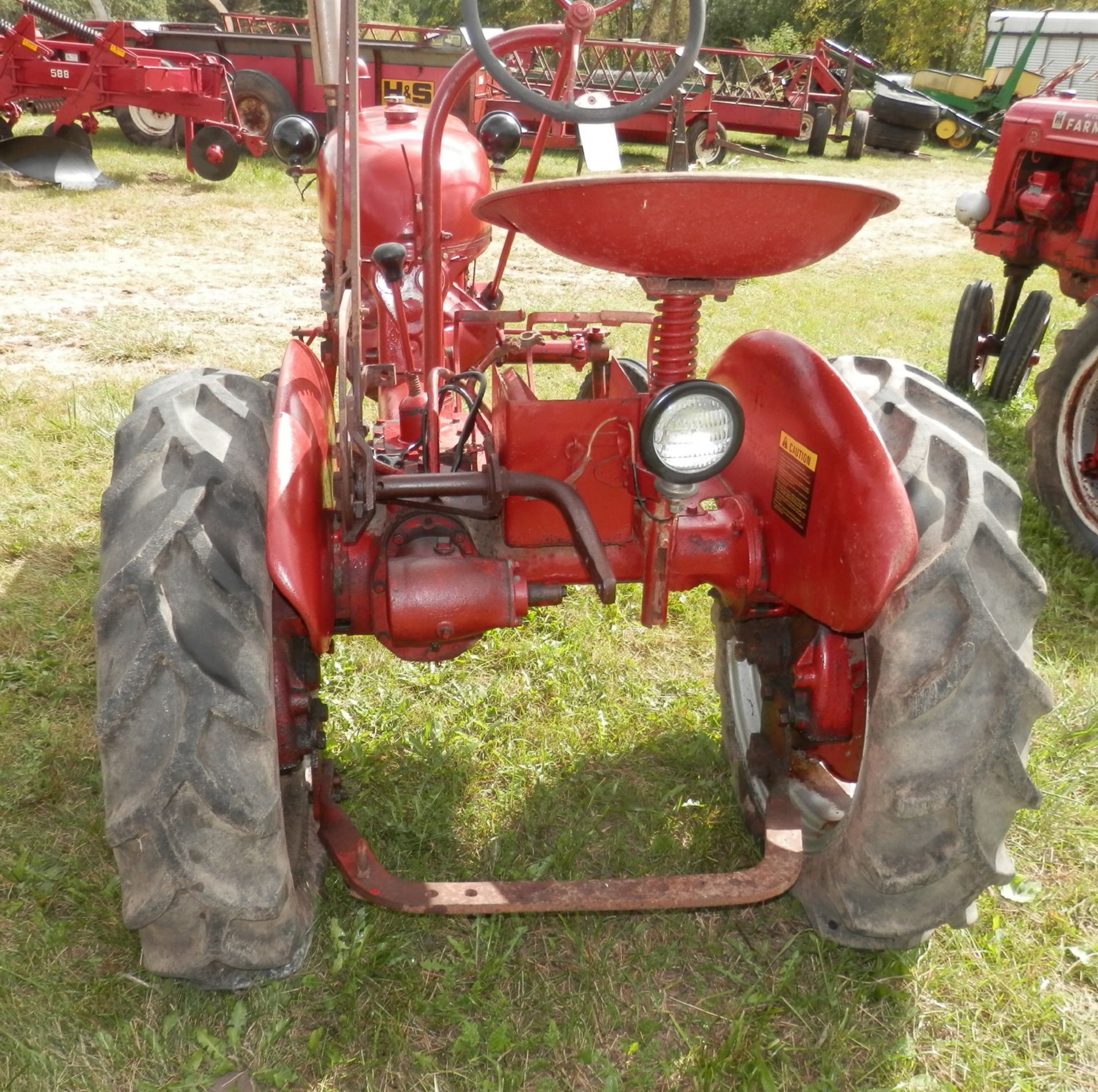 IH FARMALL CUB - Image 4 of 6