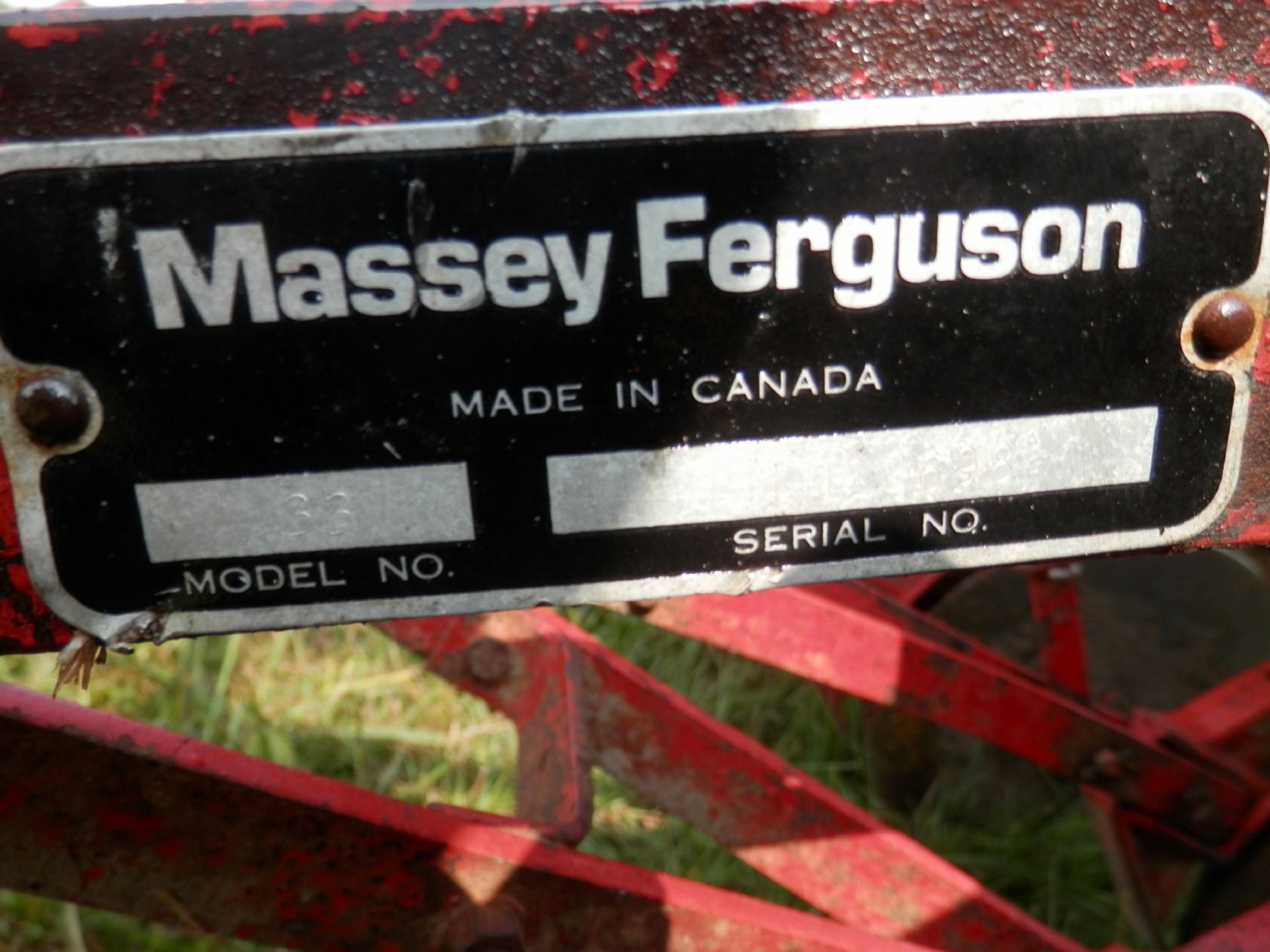 MASSEY FERGUSON 33 10' GRAIN DRILL - Image 5 of 5