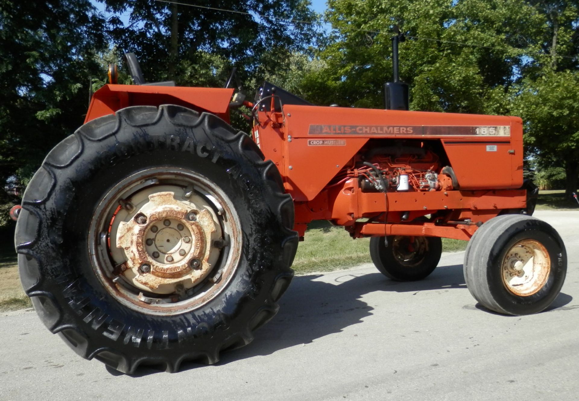 ALLIS CHALMERS 185 CROP HUSTLER TRACTOR - Image 3 of 4