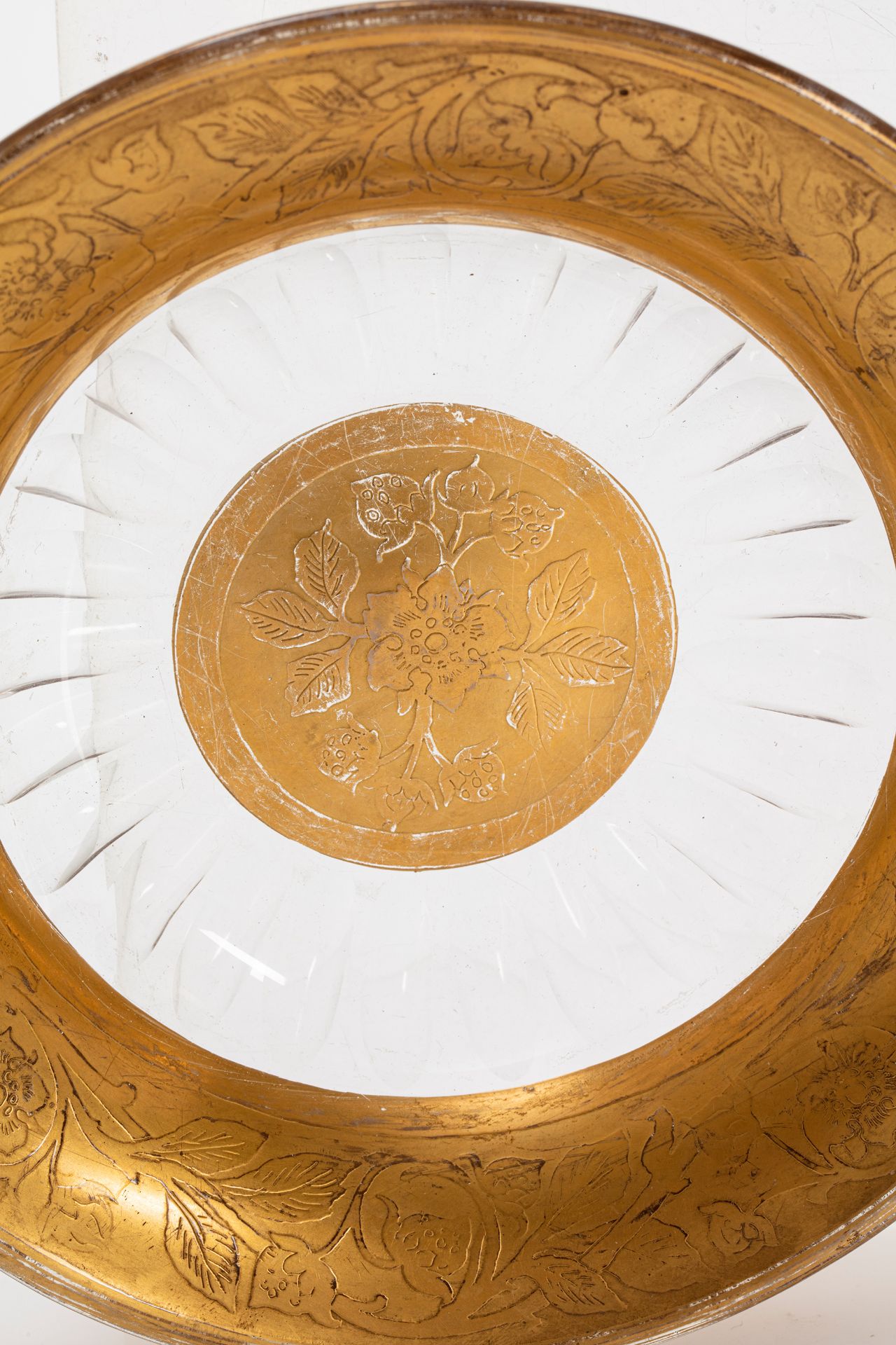 Deux assiettes - Turquie, Beykoz, XIXe siècle - En verre transparent taillé de [...] - Bild 2 aus 3