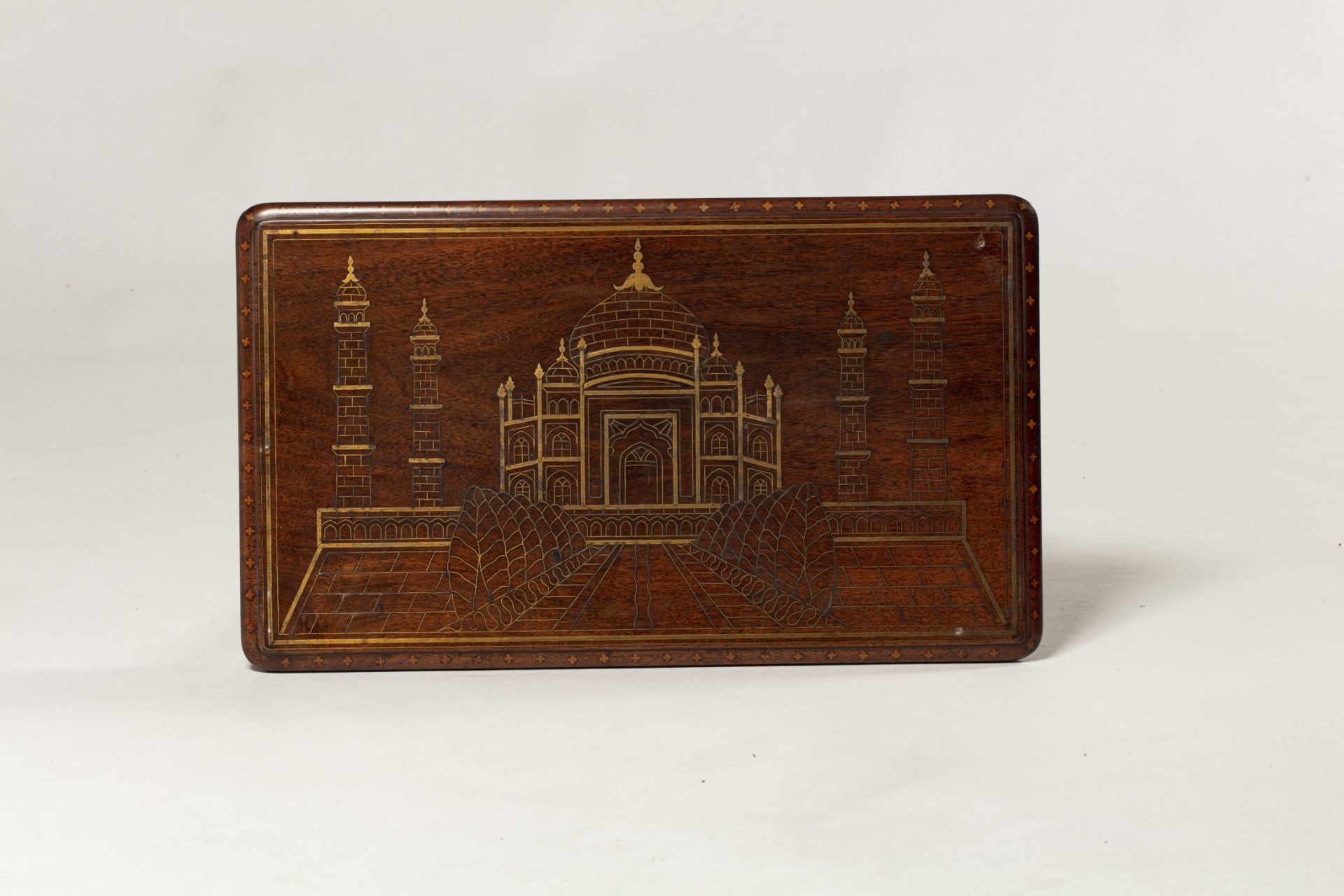 Table basse - Travail Indien, XIXe siècle - En bois naturel avec incrustation de [...] - Bild 2 aus 2