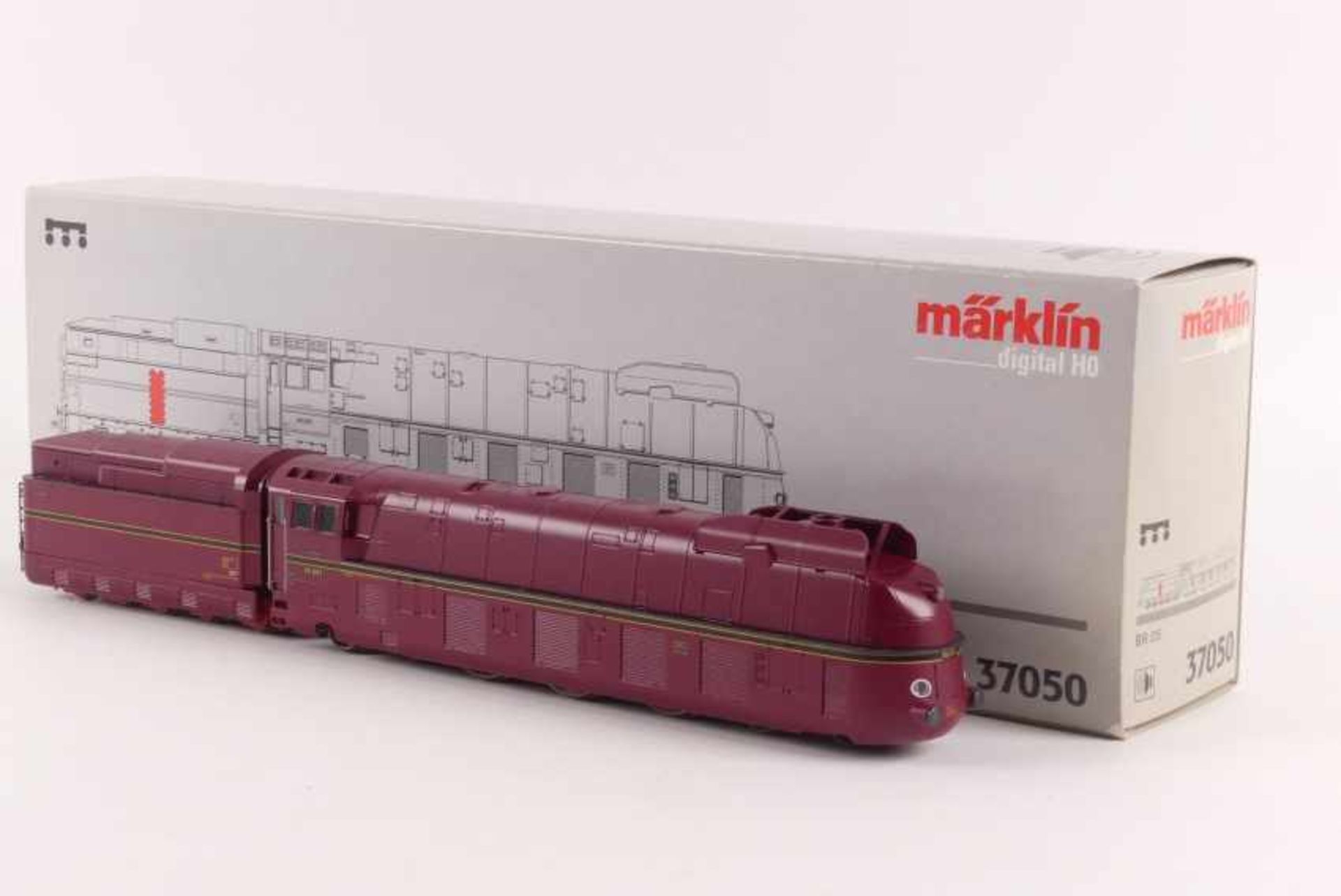 Märklin 37050Märklin 37050, Stromlinien-Dampflok "05 001" der DRG, Digital-*-Technik, Glockenanker-