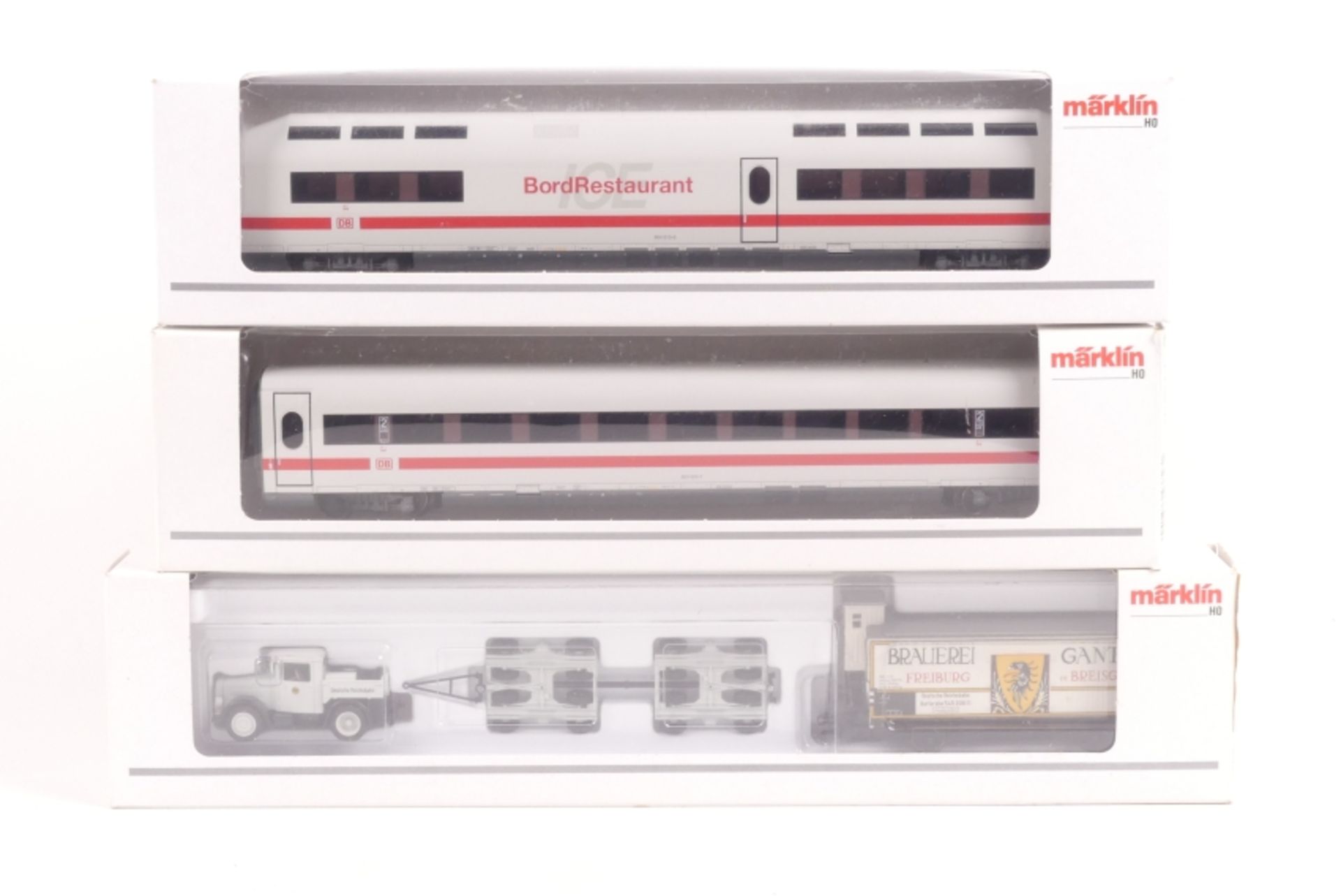 Märklin zwei ICE2 Wagen, 43723, ein Boardrestaurant Wagen 43733, ein Güterwagen mit Schwerlast LK