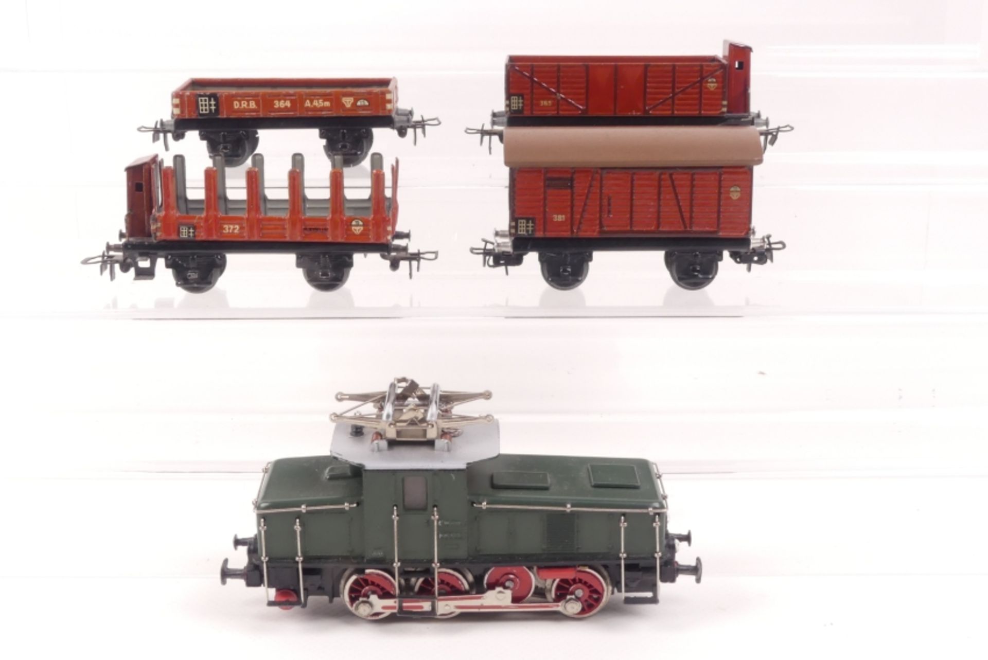 Märklin kleiner Güterzug, CE 800 grün, 364, 365, 372, 381, leichte Gebrauchsspuren