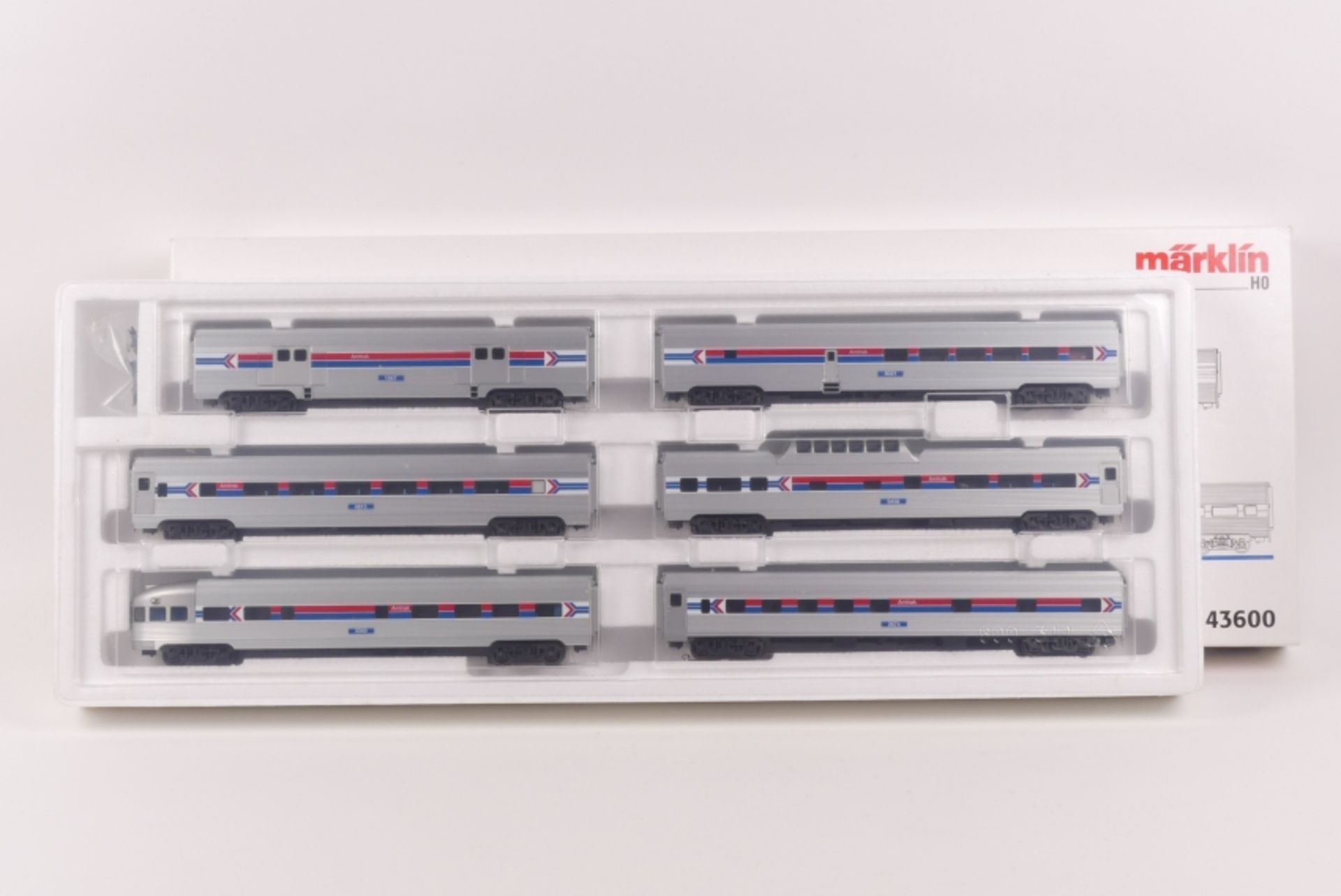 Märklin 43600, Streamliner-Set Amtrak, sechs US-Schnellzugwagen, Aufbauten Aluminium, sehr gut erh